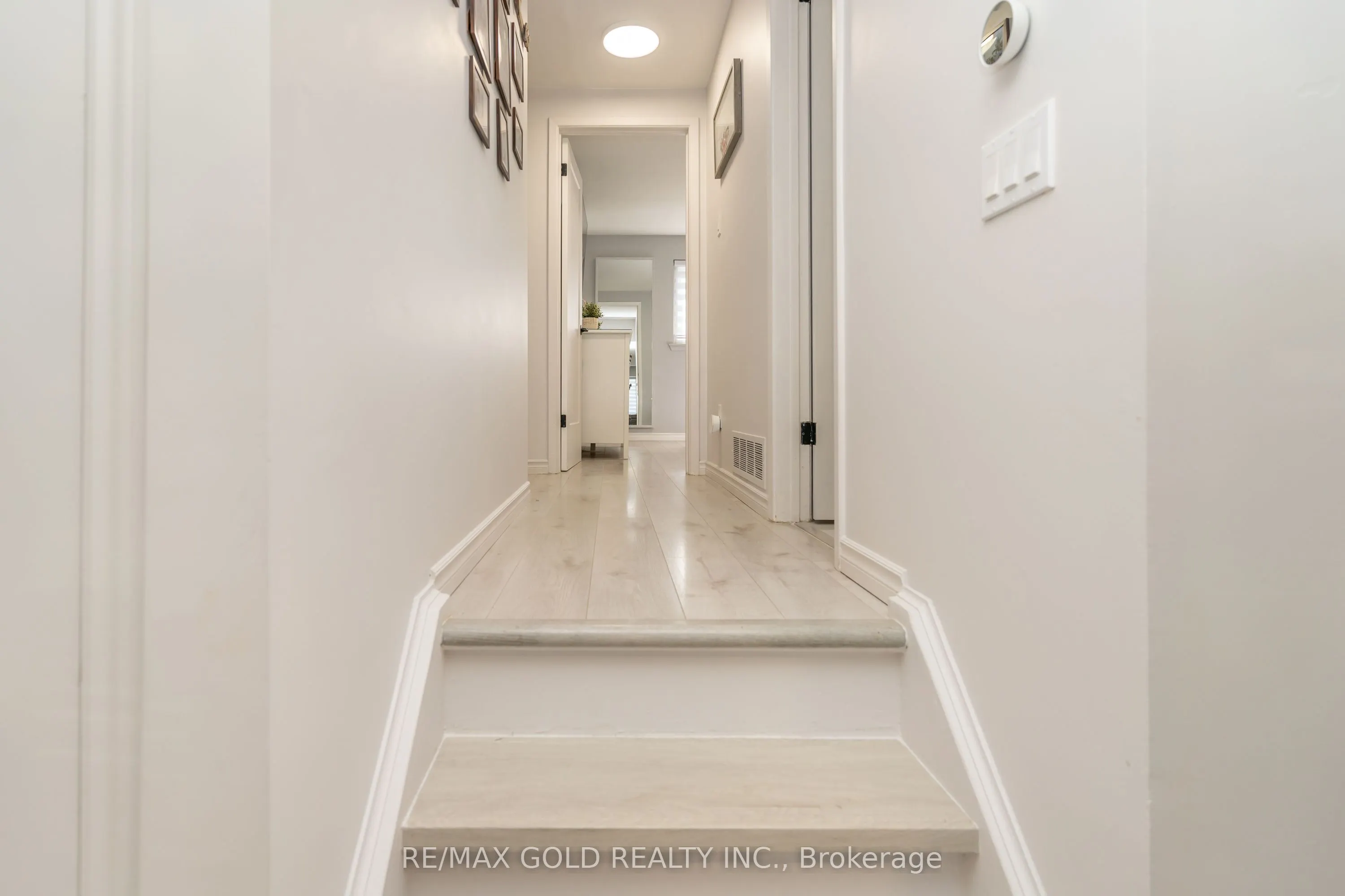 118 Fallingdale Crescent