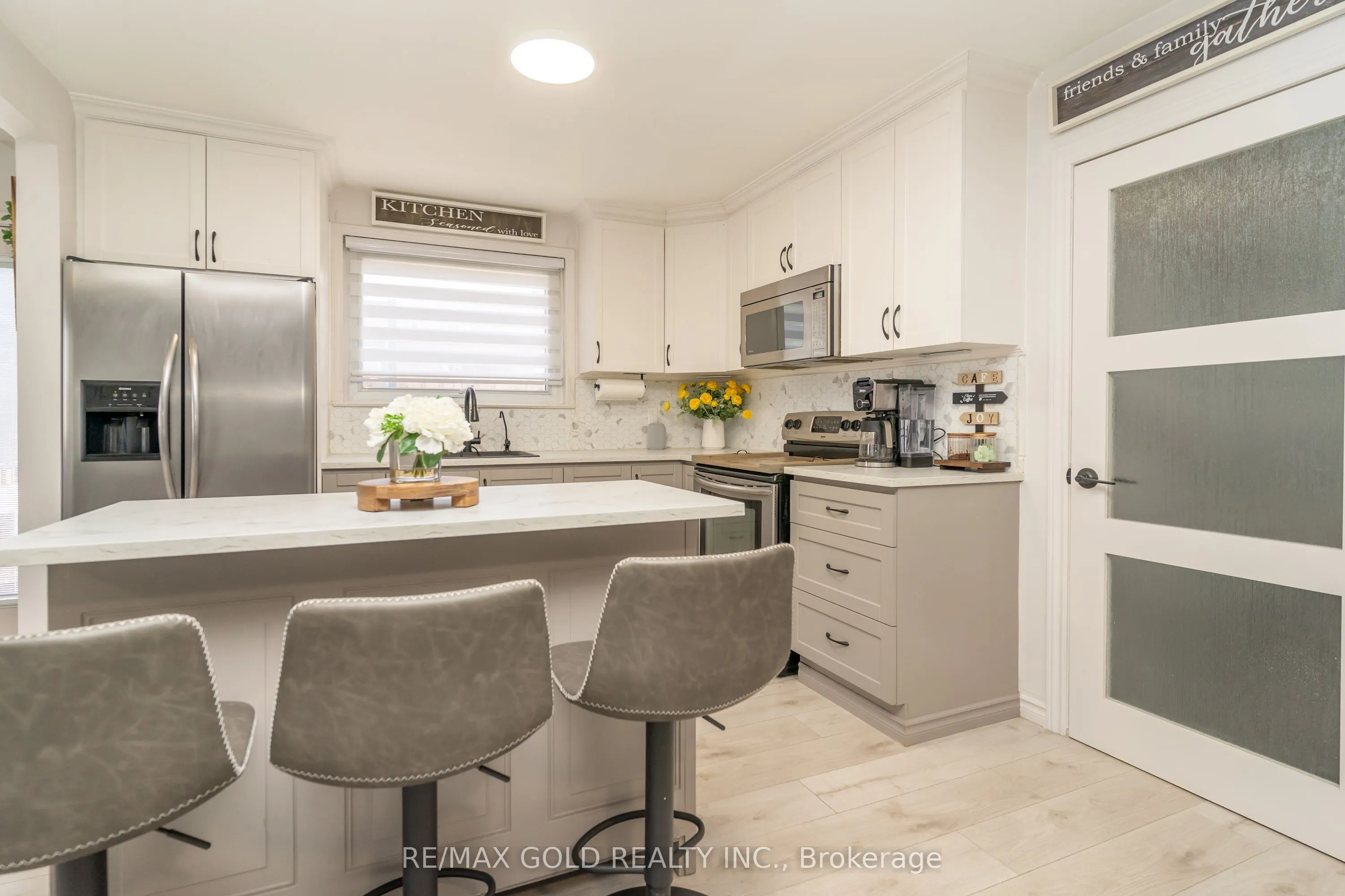 118 Fallingdale Crescent