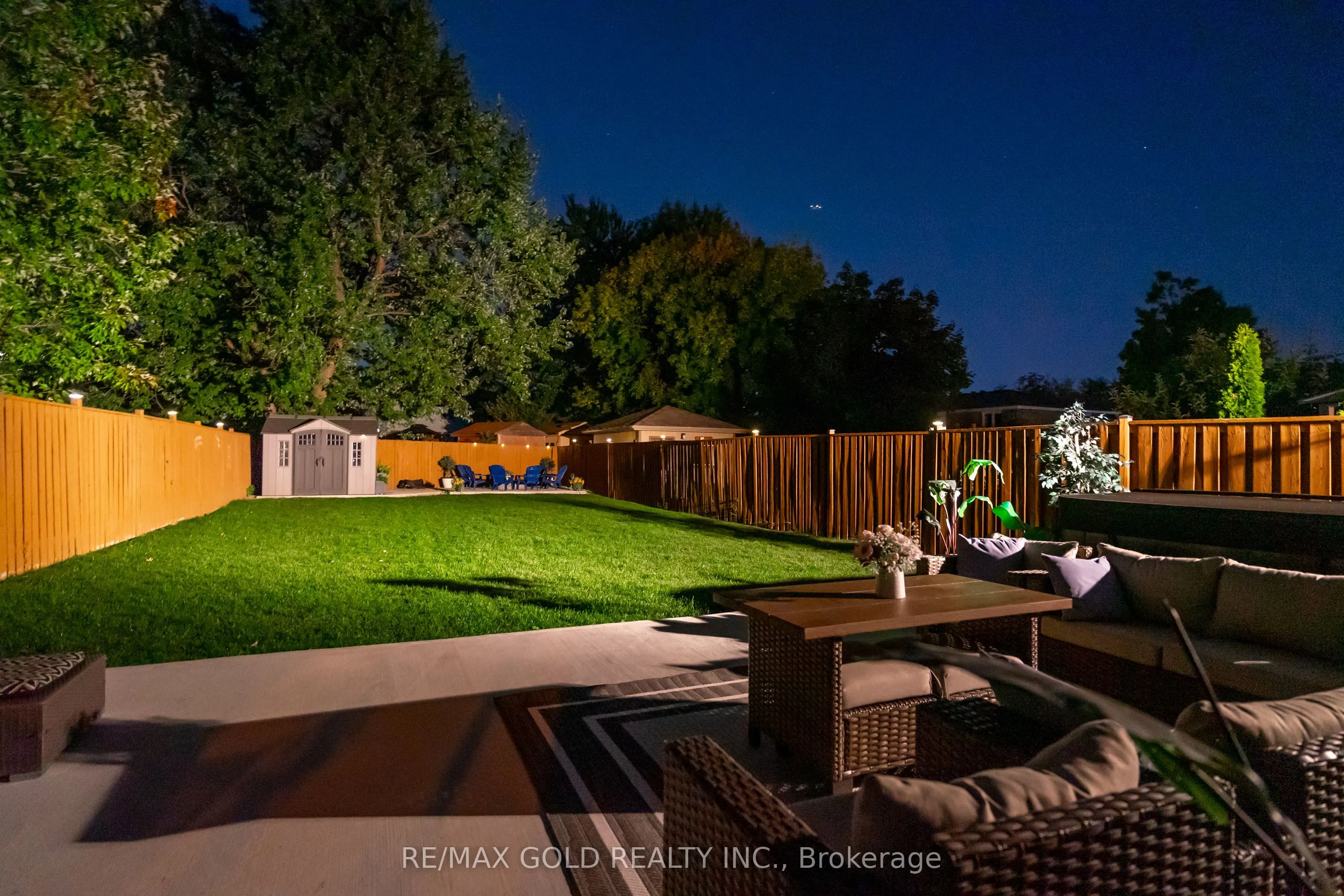 118 Fallingdale Crescent