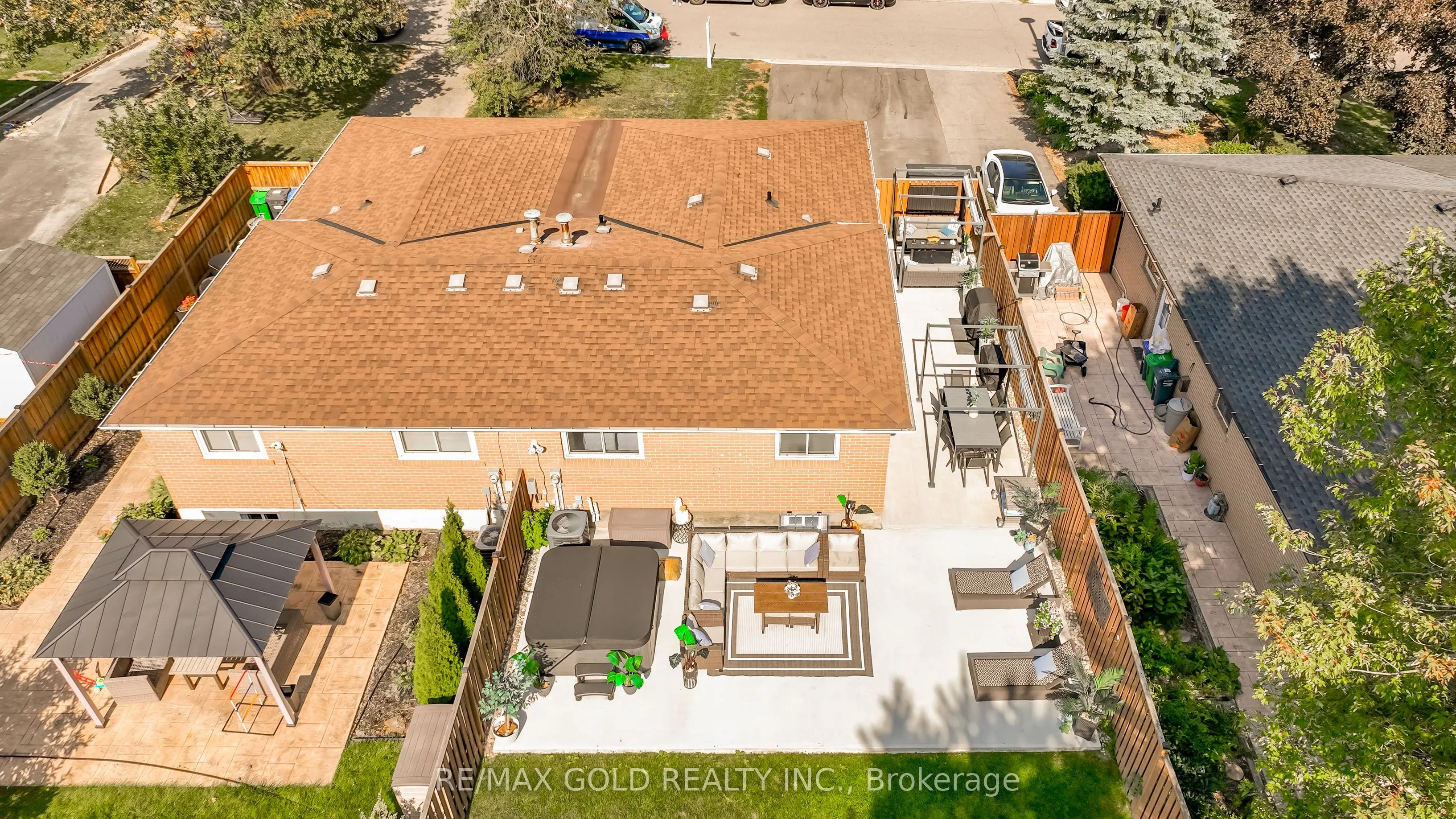 118 Fallingdale Crescent