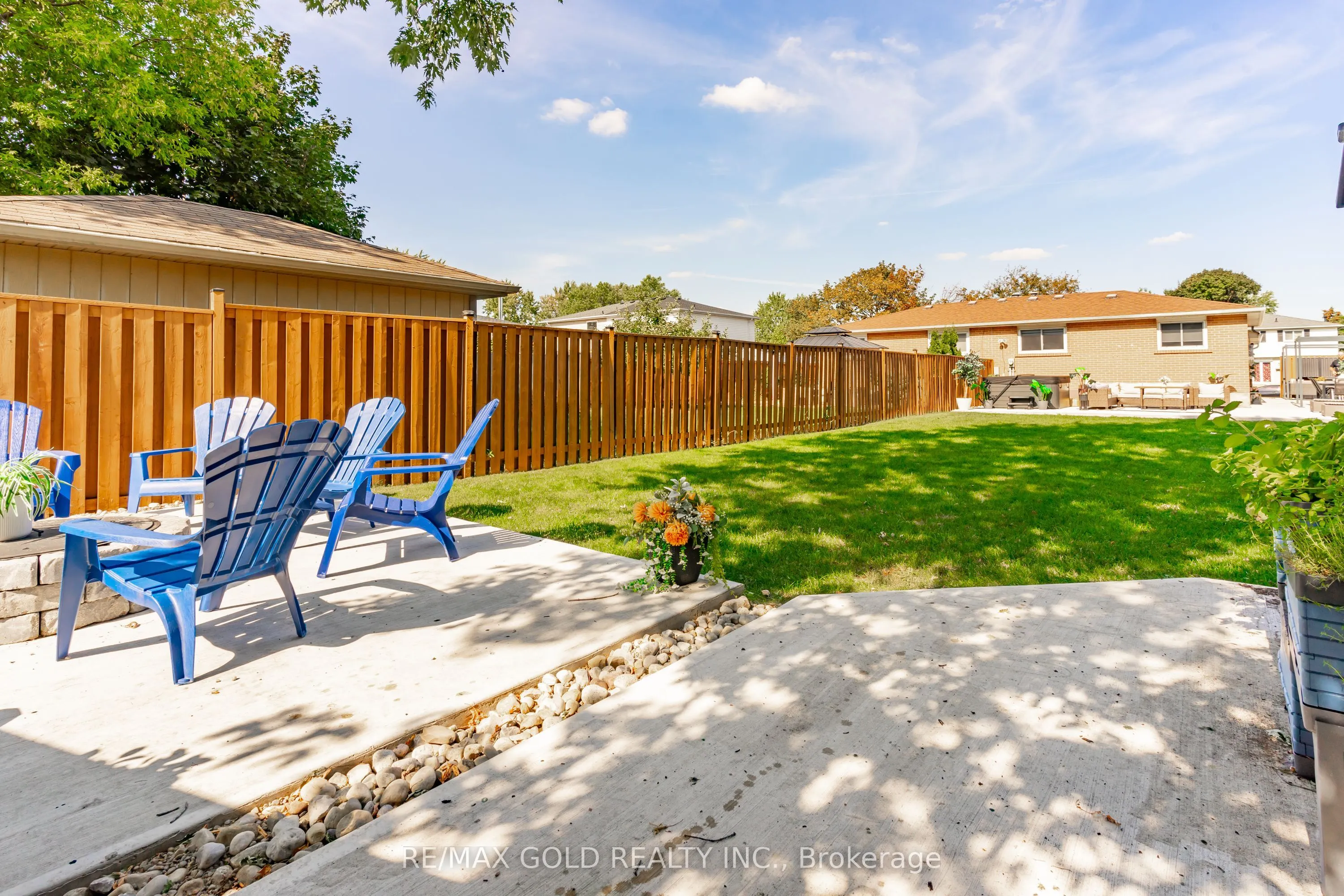 118 Fallingdale Crescent