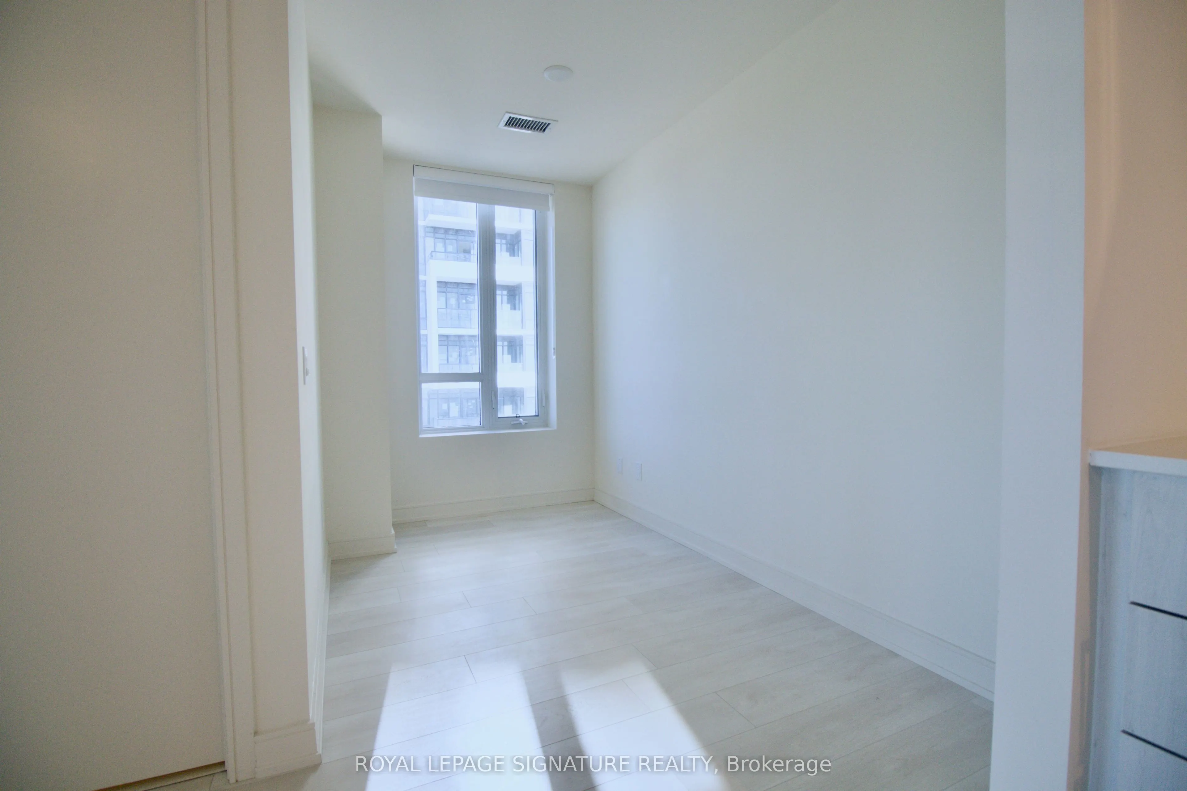 8010 Derry Road, #1007