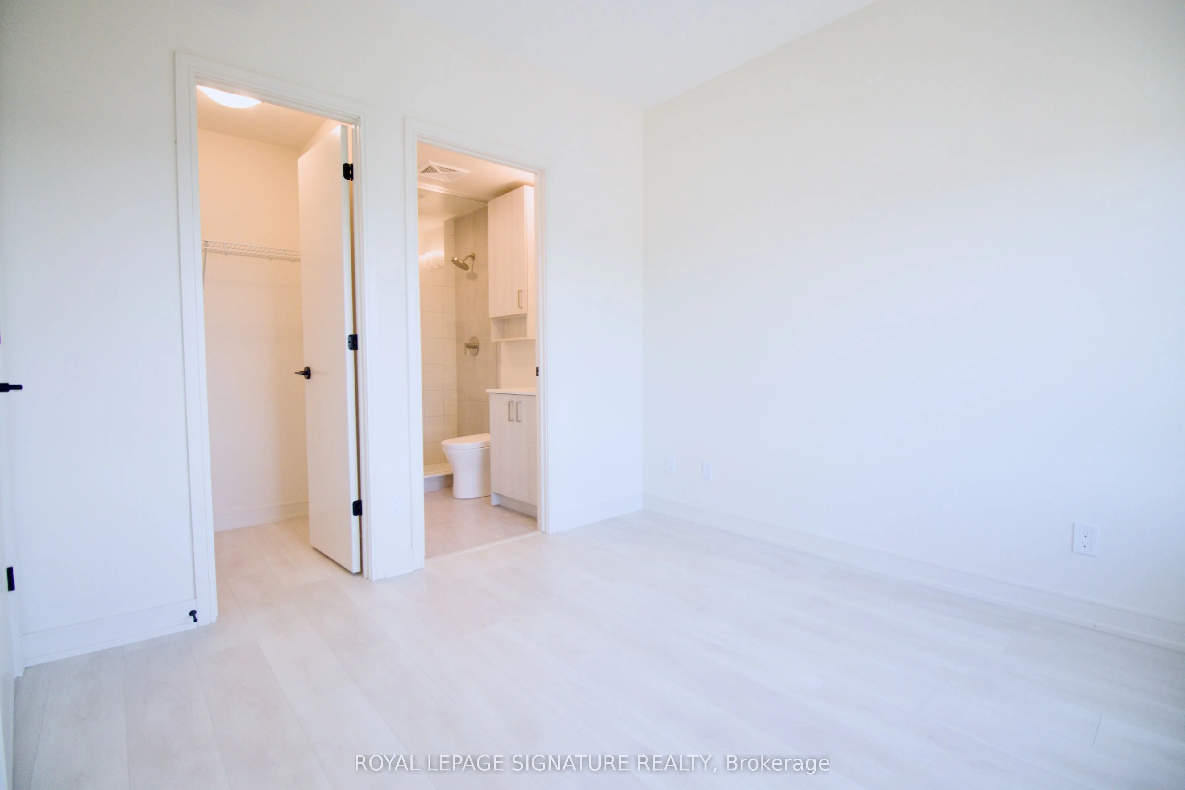 8010 Derry Road, #1007