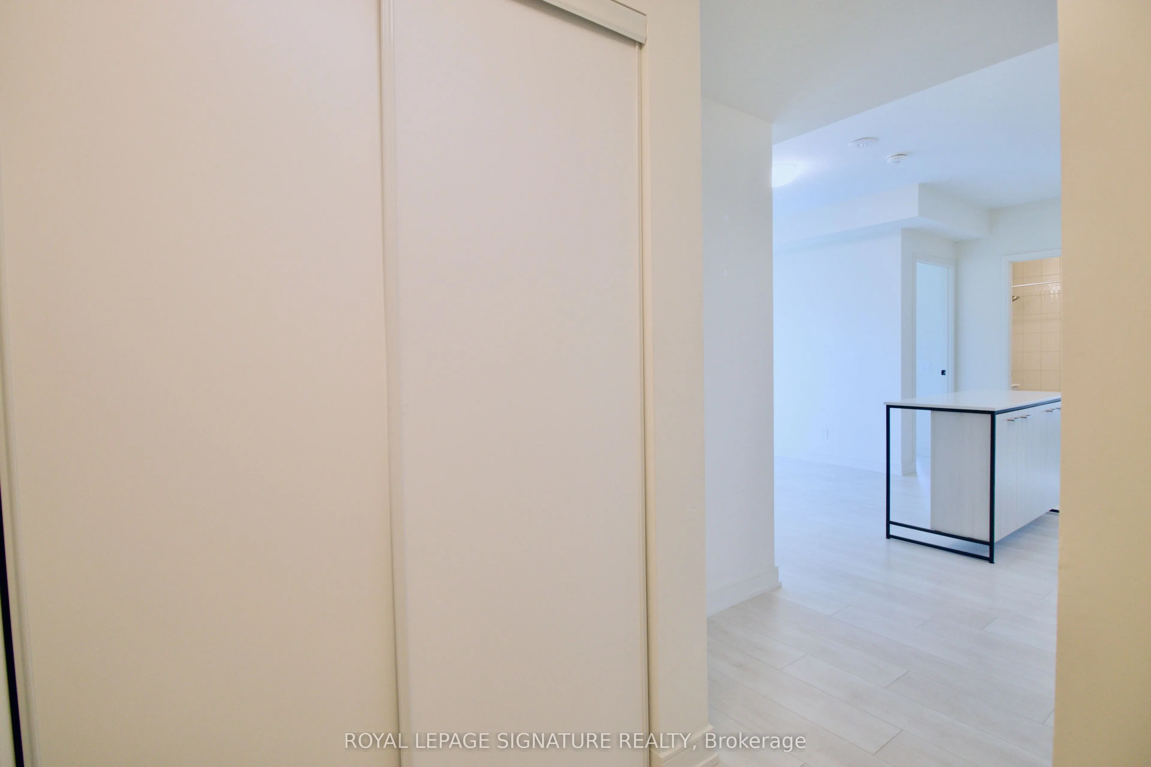 8010 Derry Road, #1007