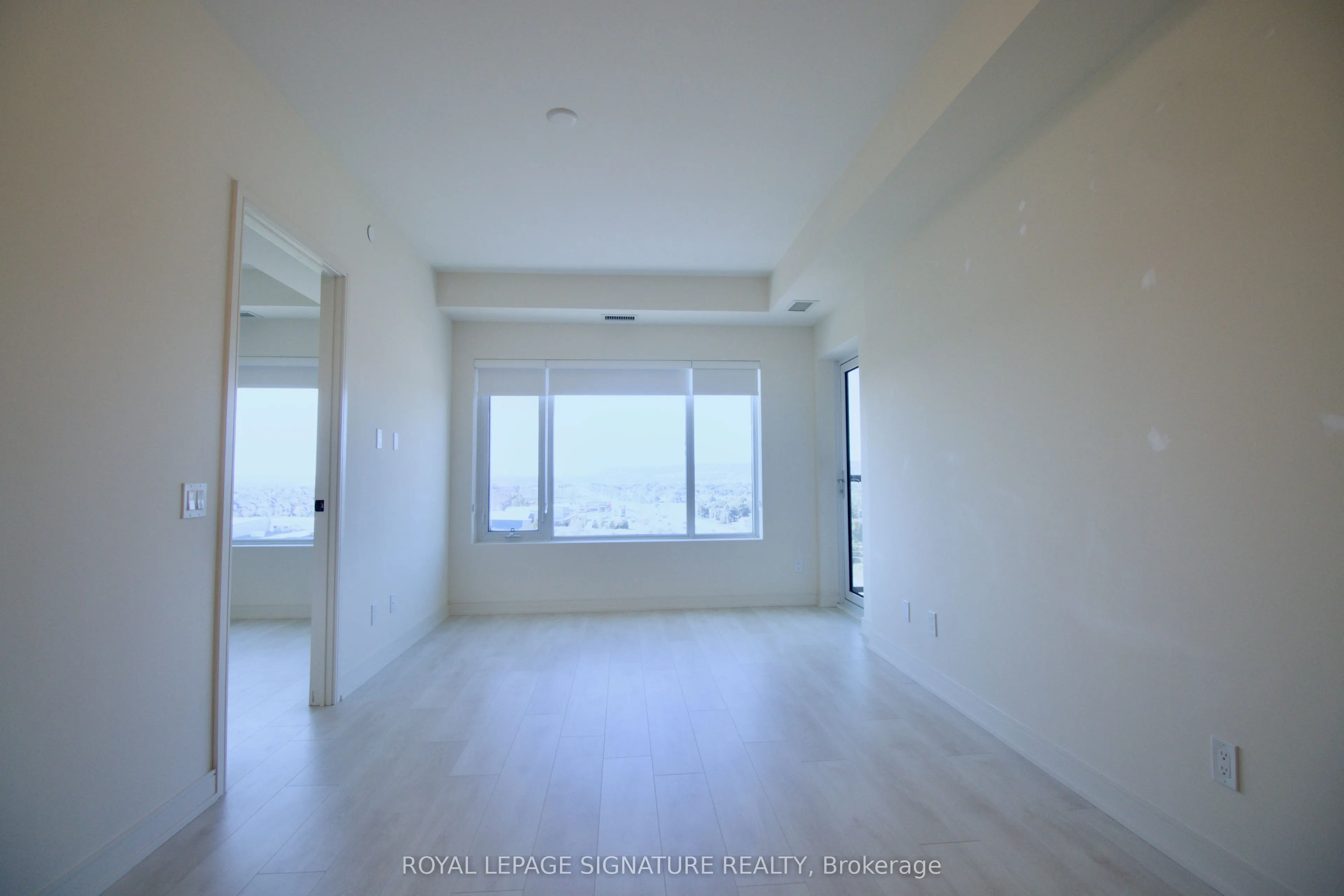 8010 Derry Road, #1007