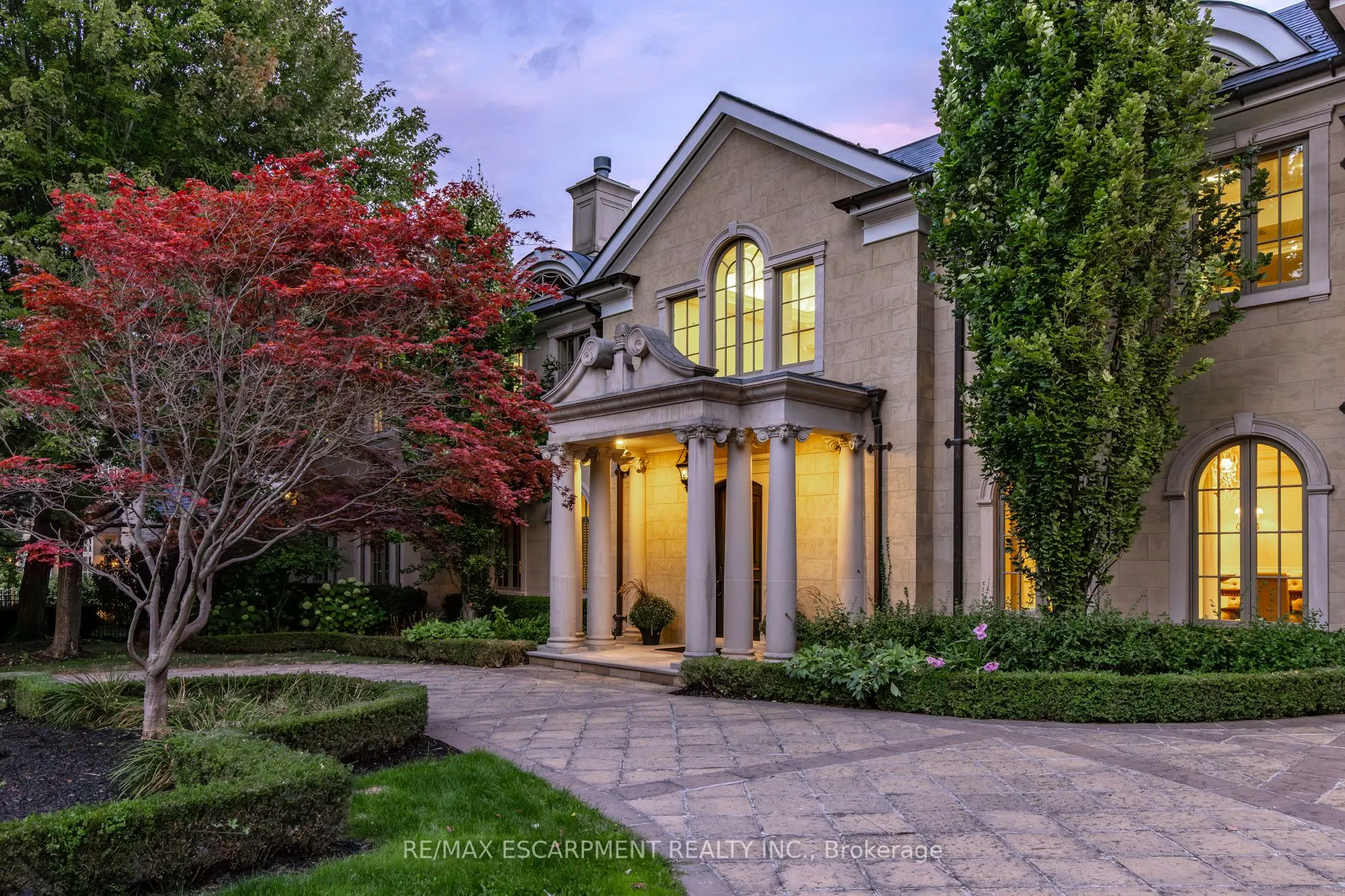 1092 Argyle Drive