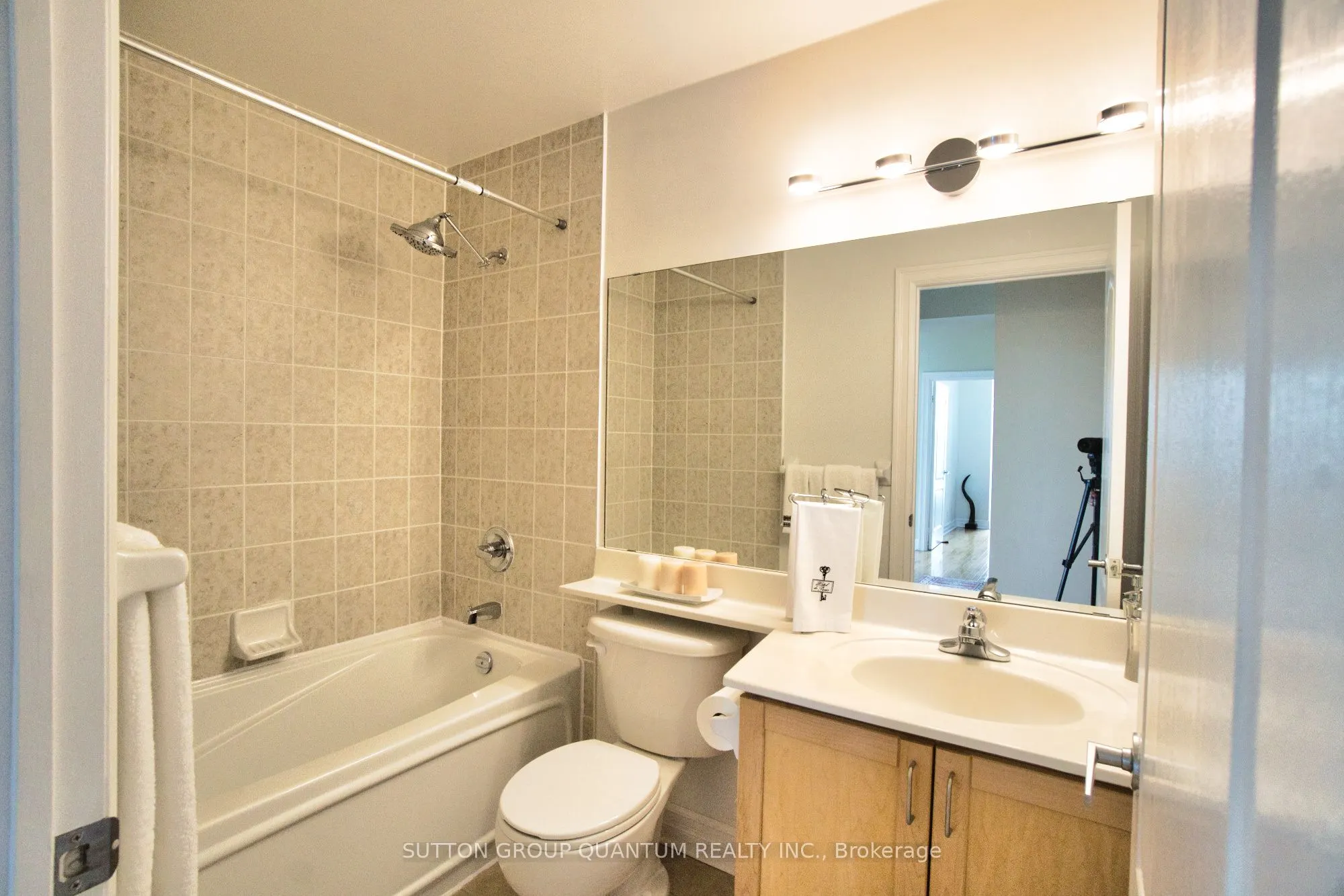 1 Elm Drive W, #2705
