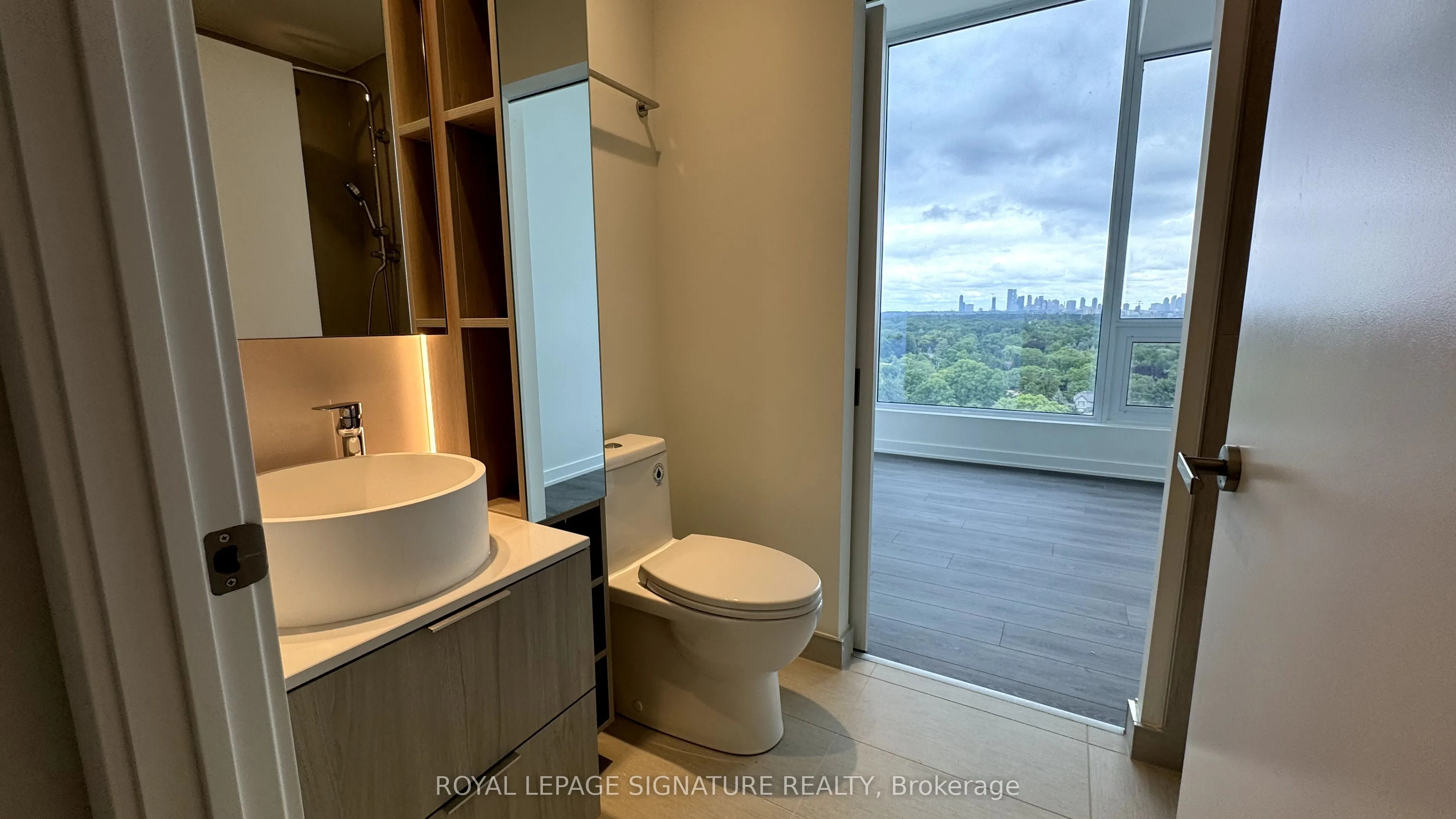 28 Ann Street, #1415