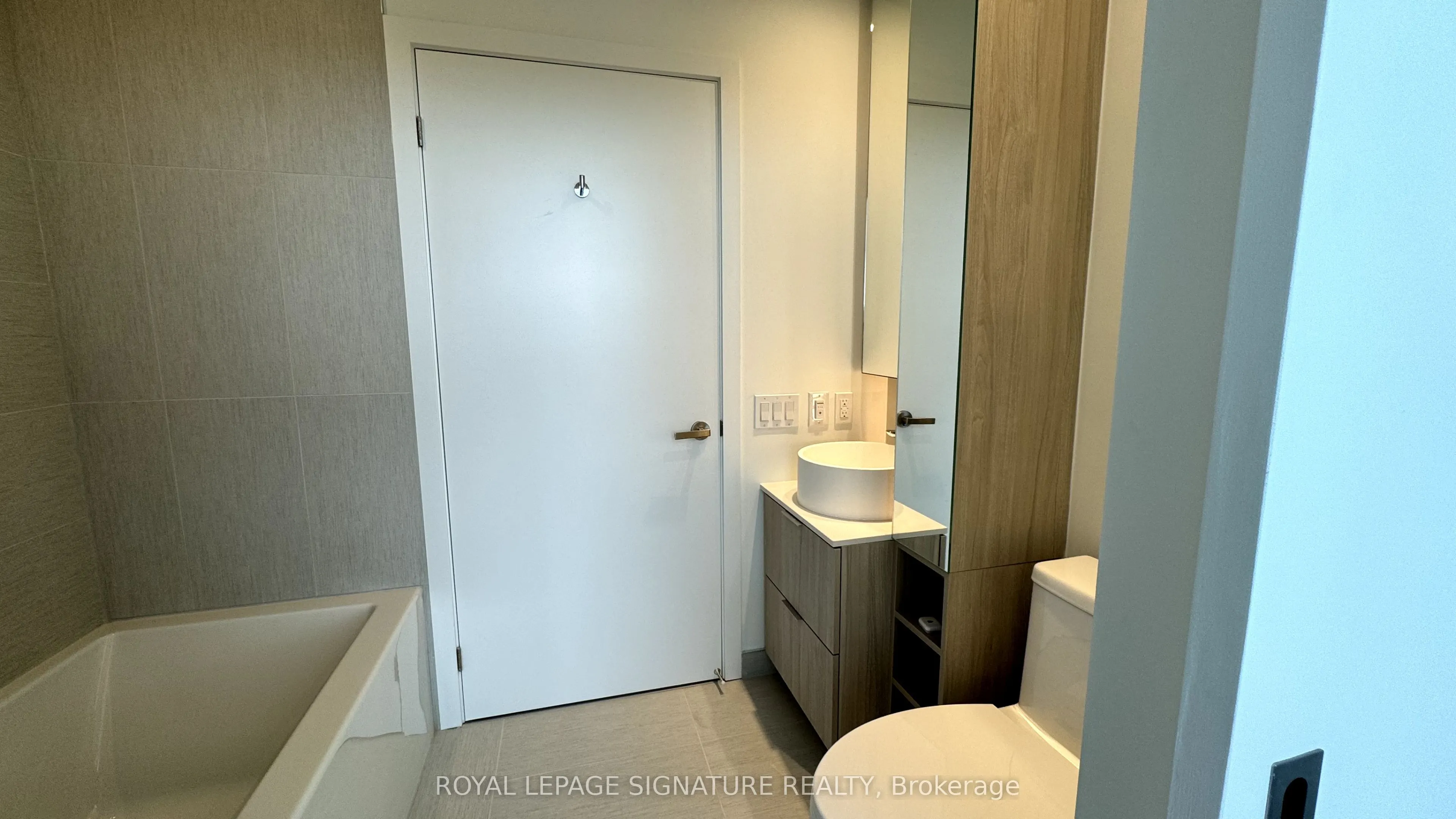 28 Ann Street, #1415