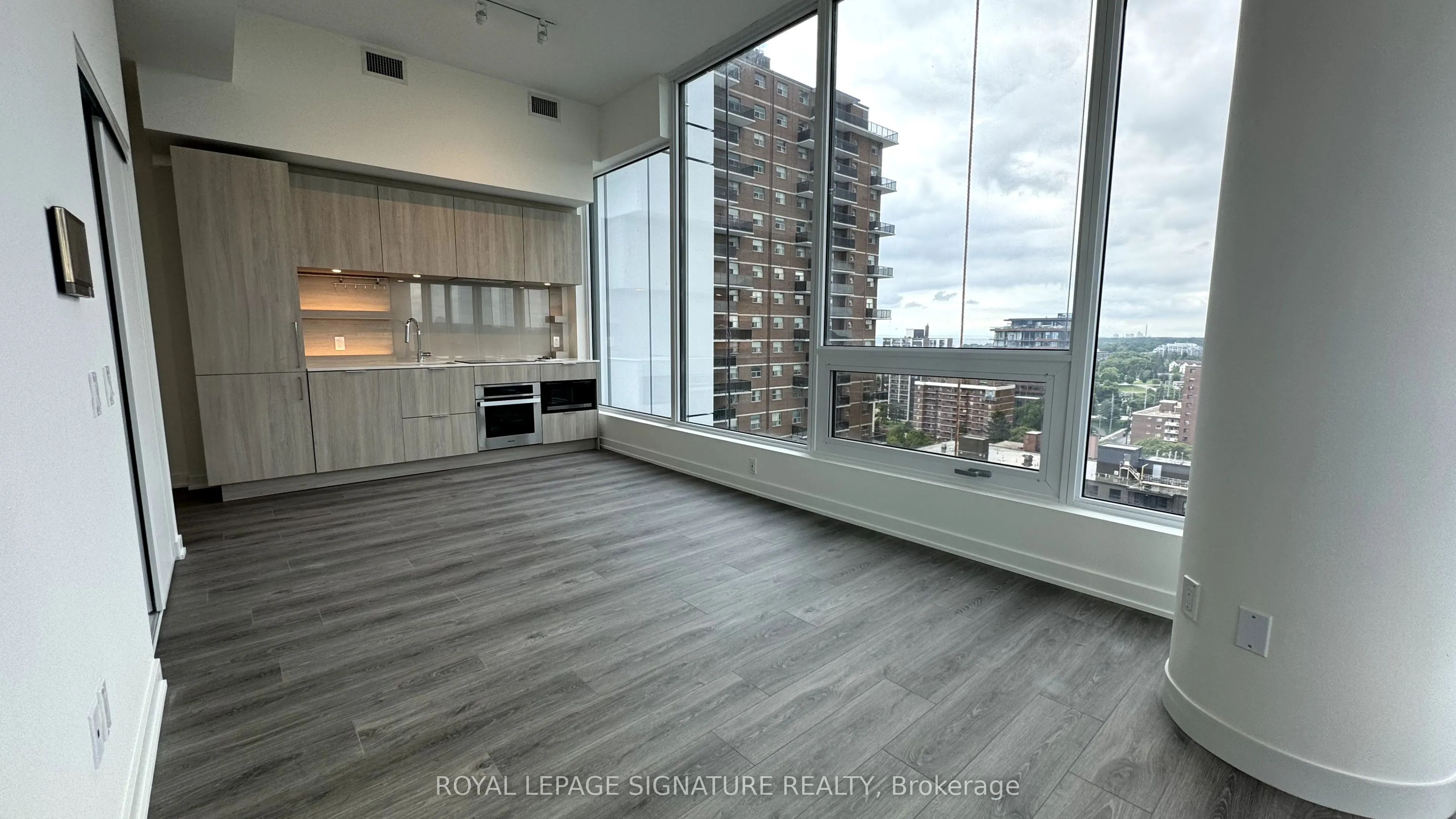28 Ann Street, #1415