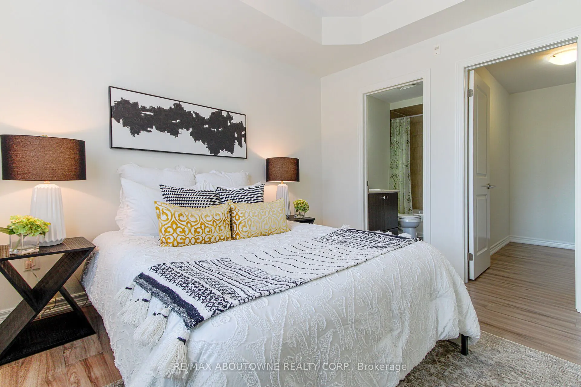 2339 Sawgrass Drive, #206