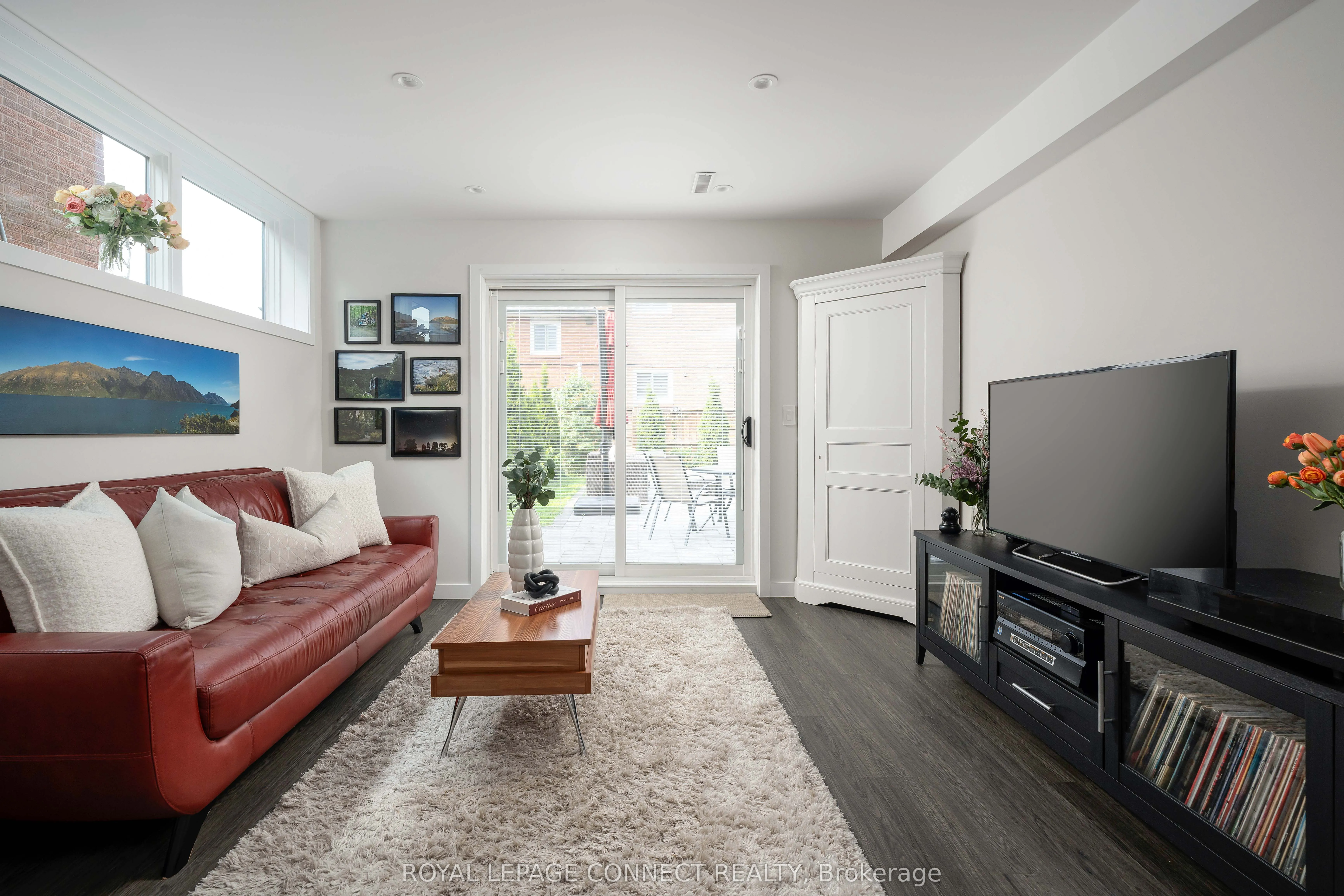 16 Fredrick Mowat Lane