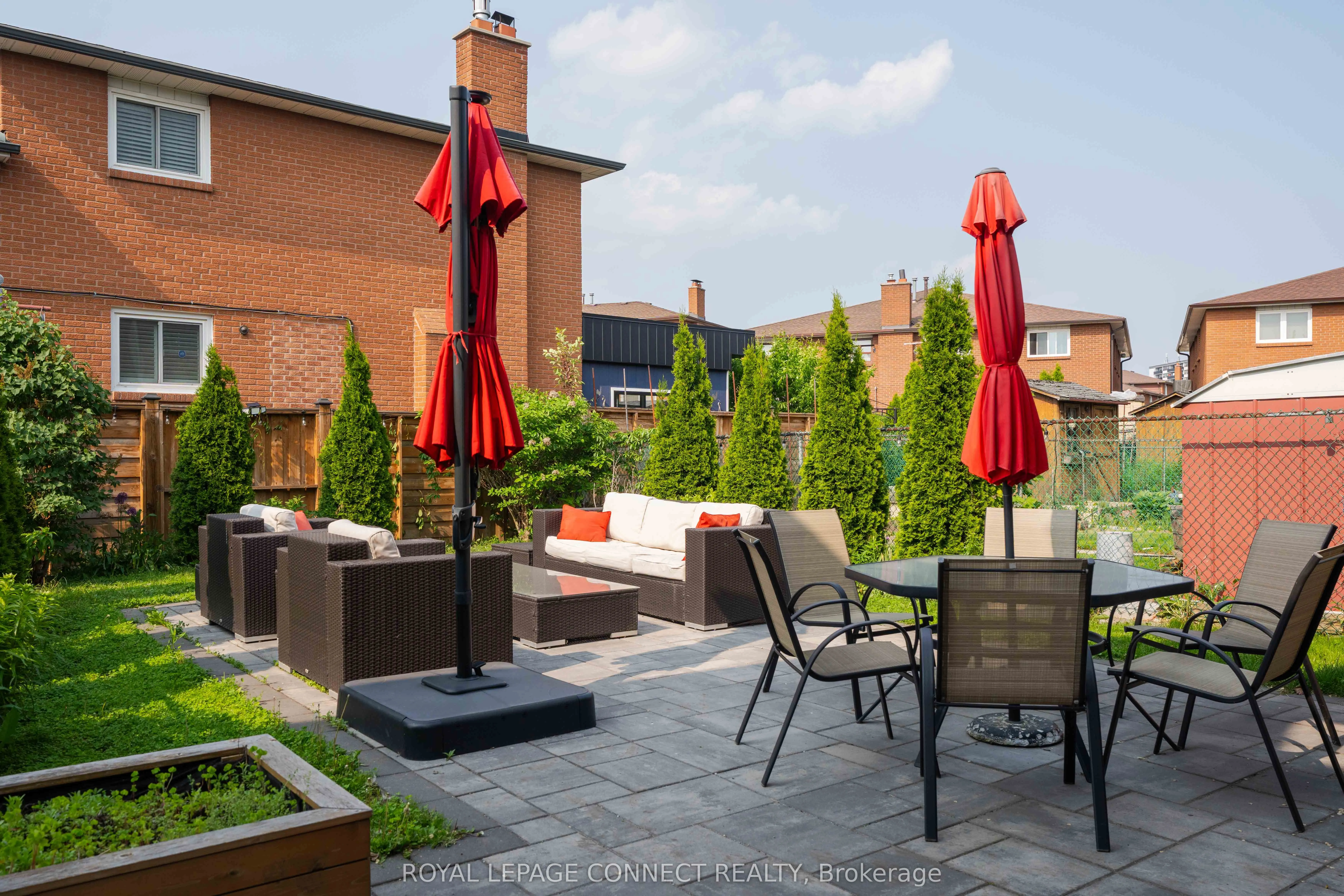 16 Fredrick Mowat Lane