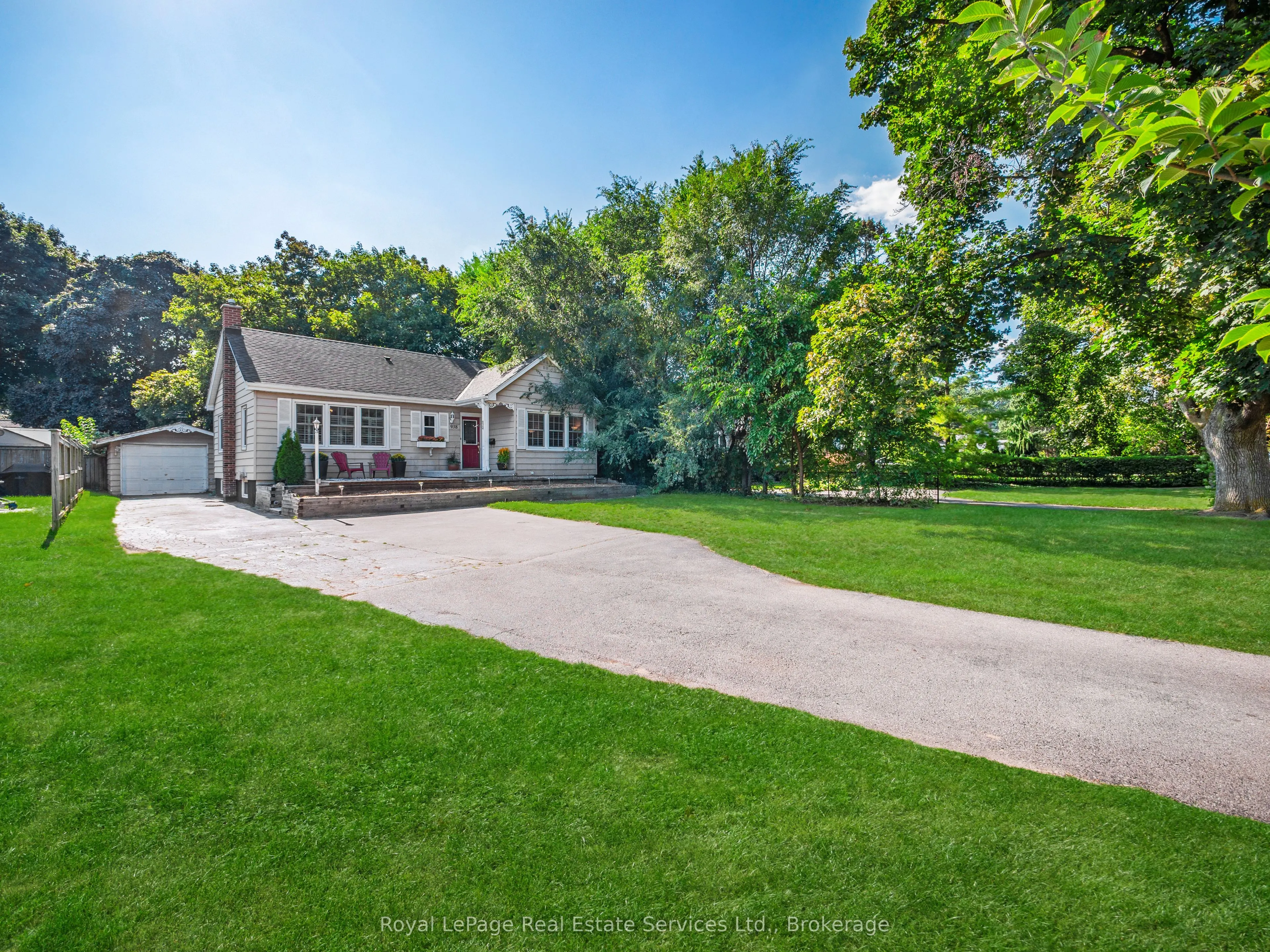 938 King Road
