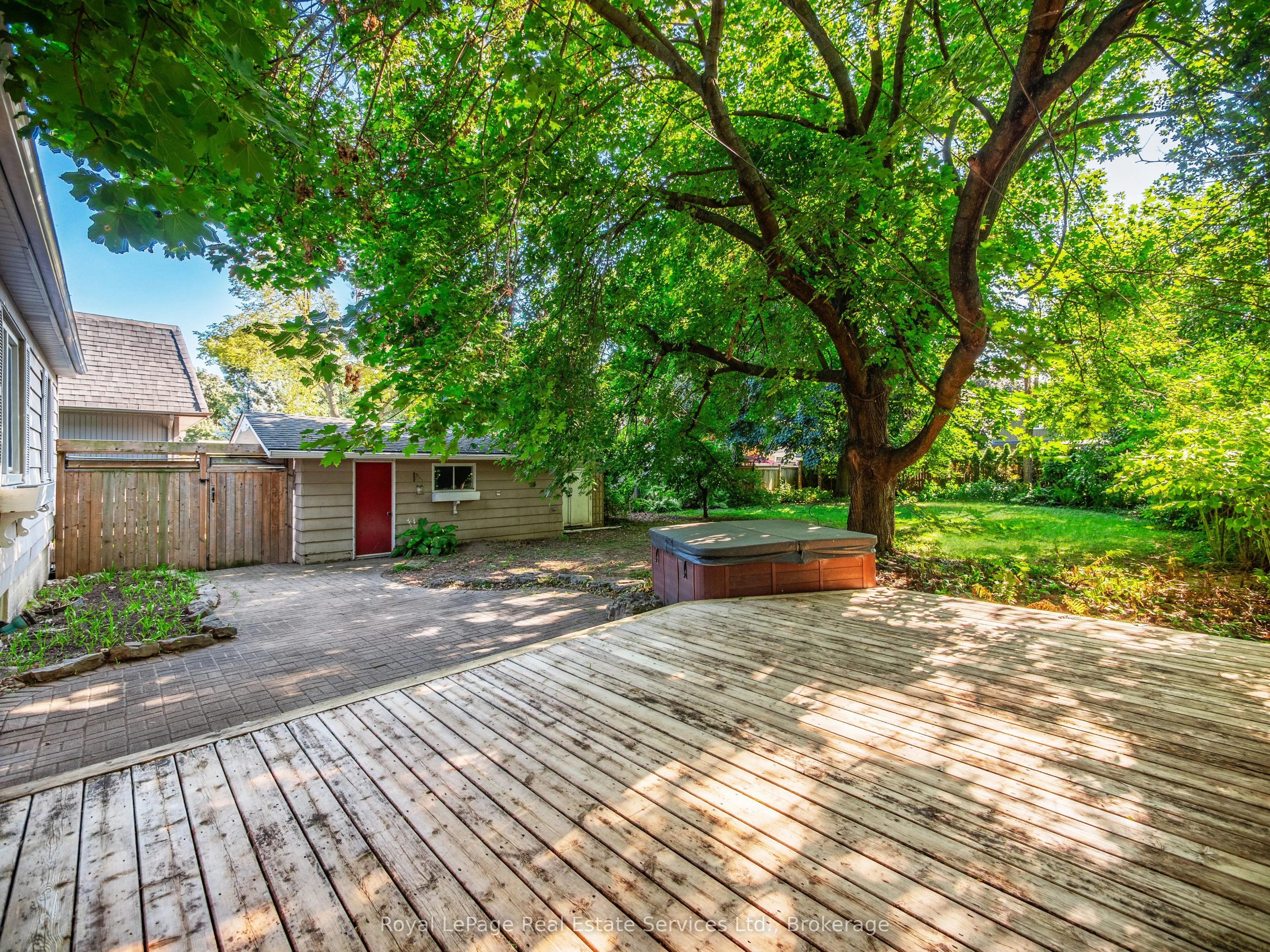 938 King Road