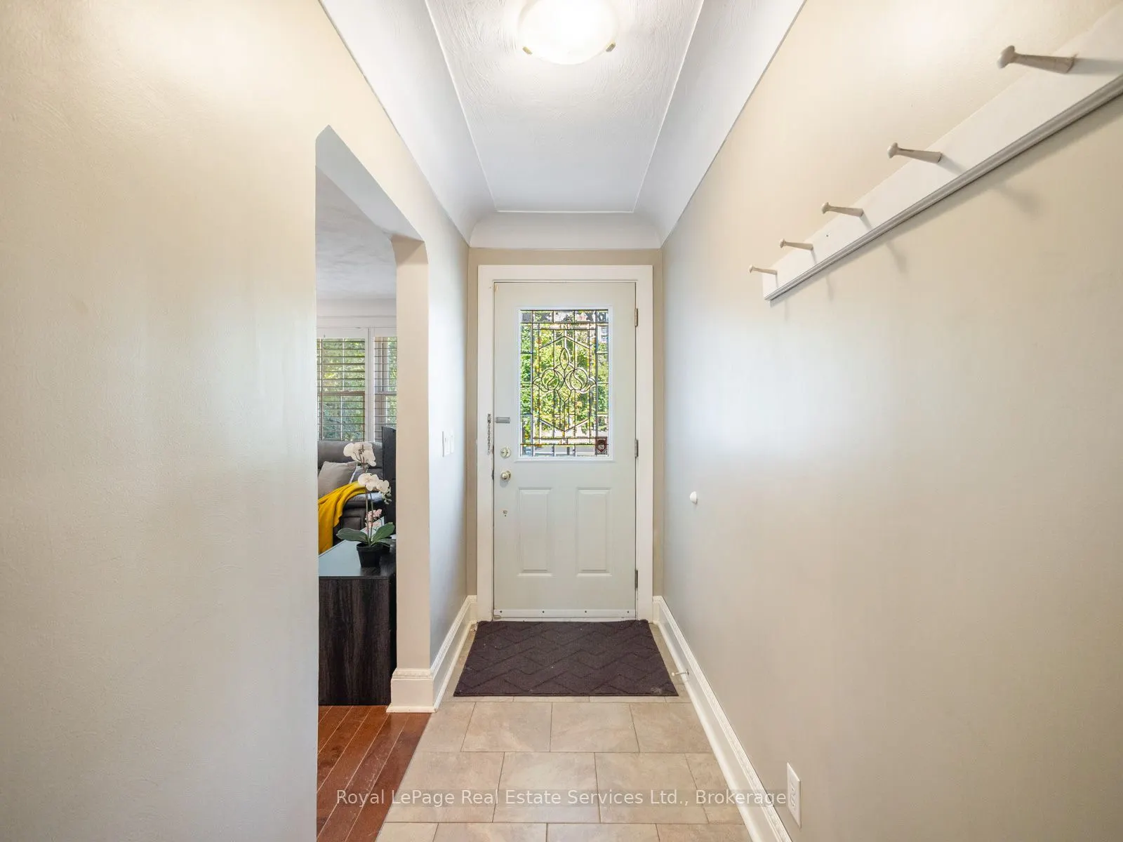 938 King Road