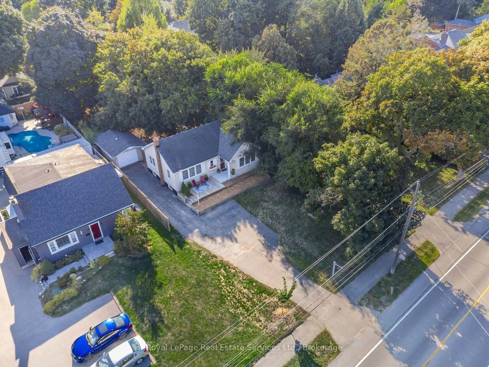 938 King Road