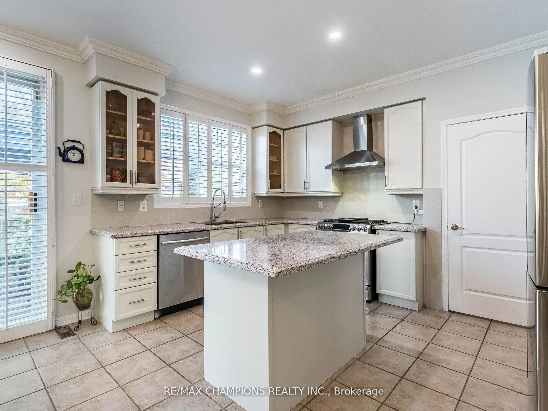 707 Trudeau Drive