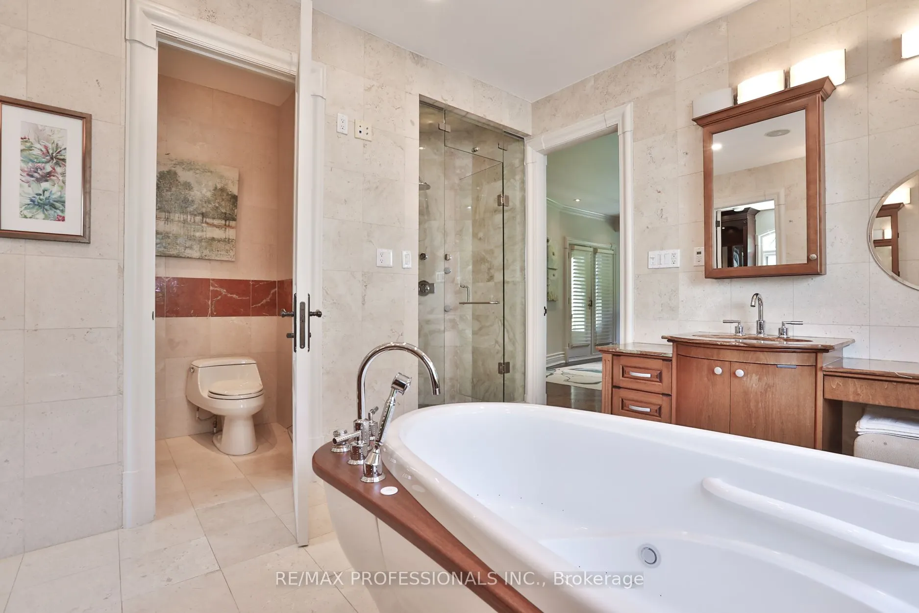 106 Chestnut Hills Parkway