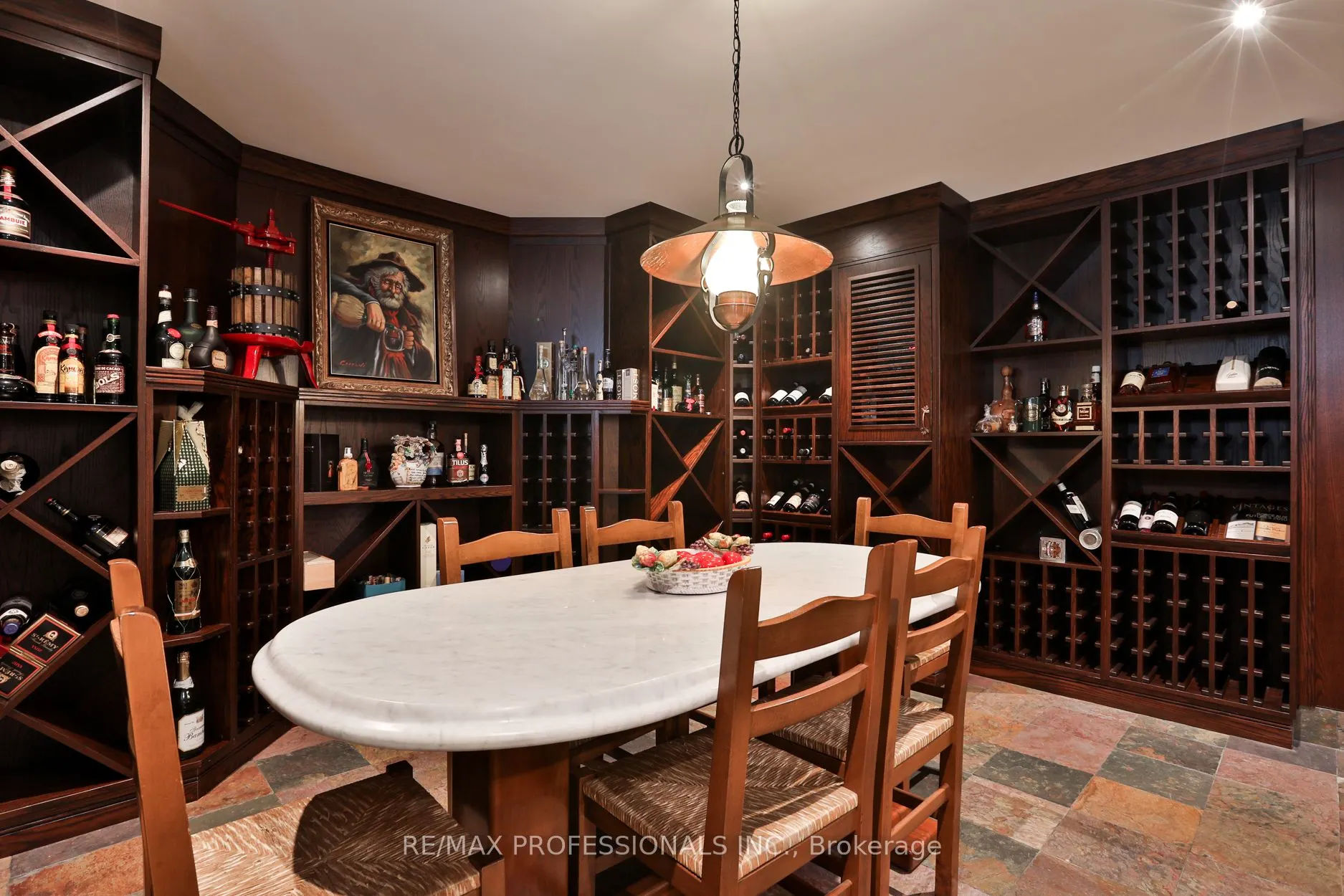 106 Chestnut Hills Parkway