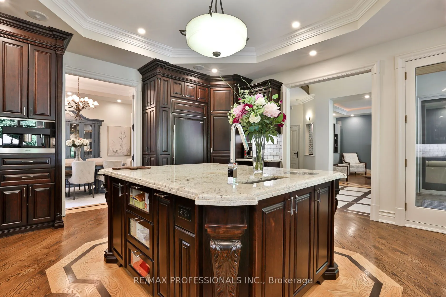 106 Chestnut Hills Parkway