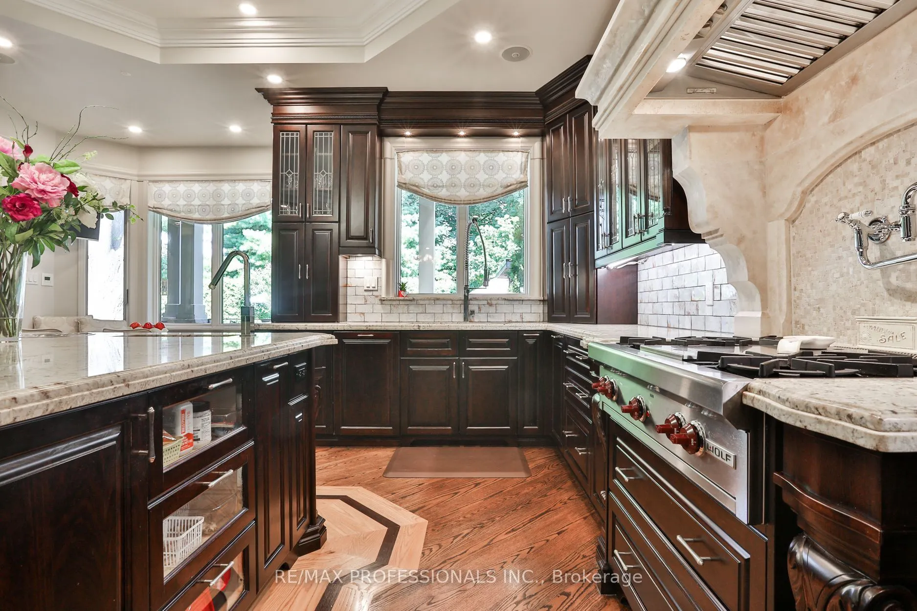 106 Chestnut Hills Parkway