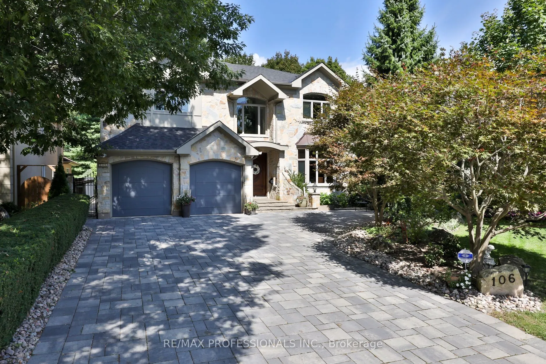 106 Chestnut Hills Parkway