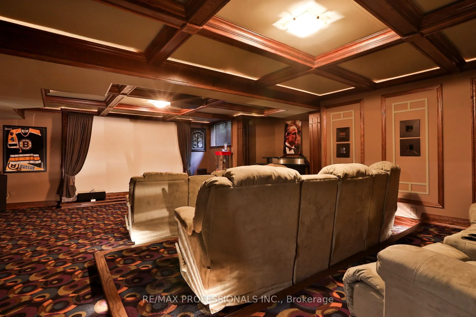 106 Chestnut Hills Parkway