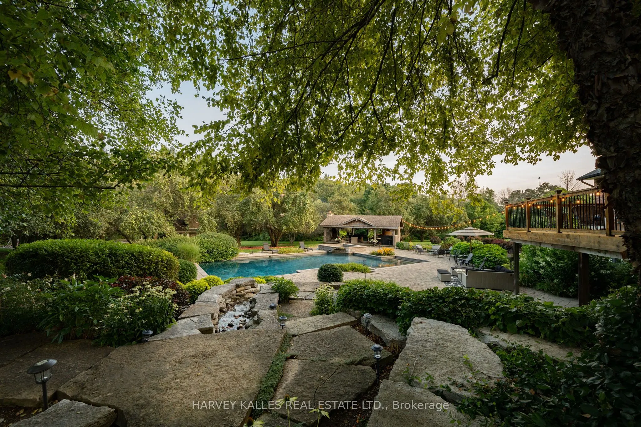 3 Rutland Hill Court