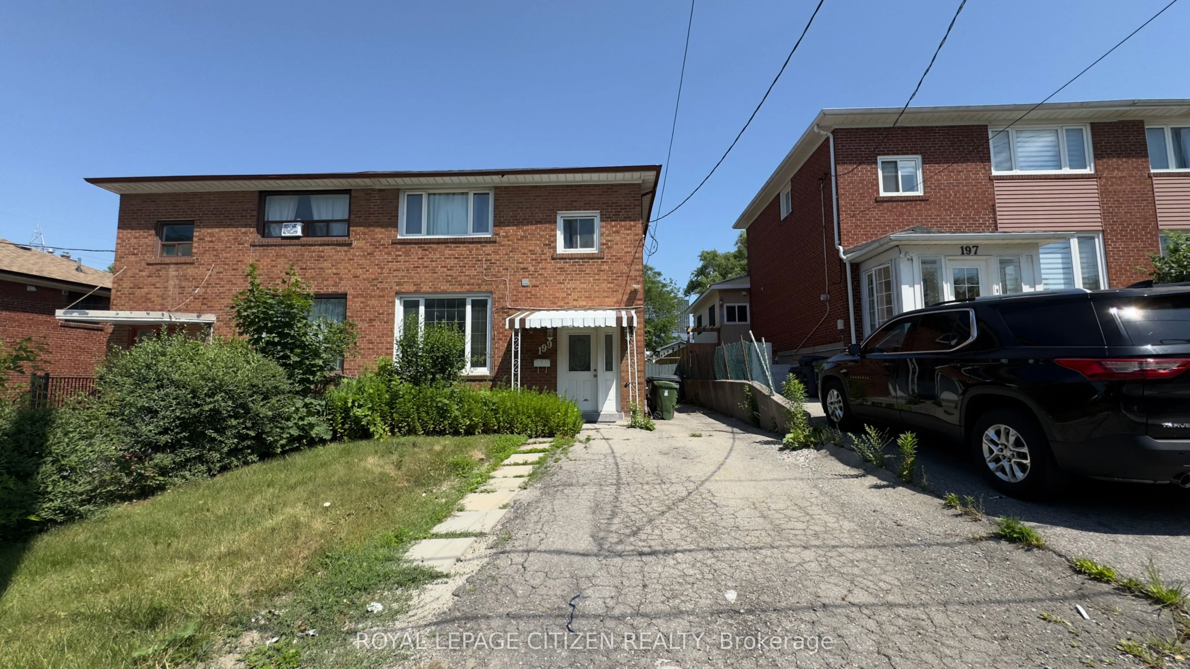199 Habitant Drive S, #lower