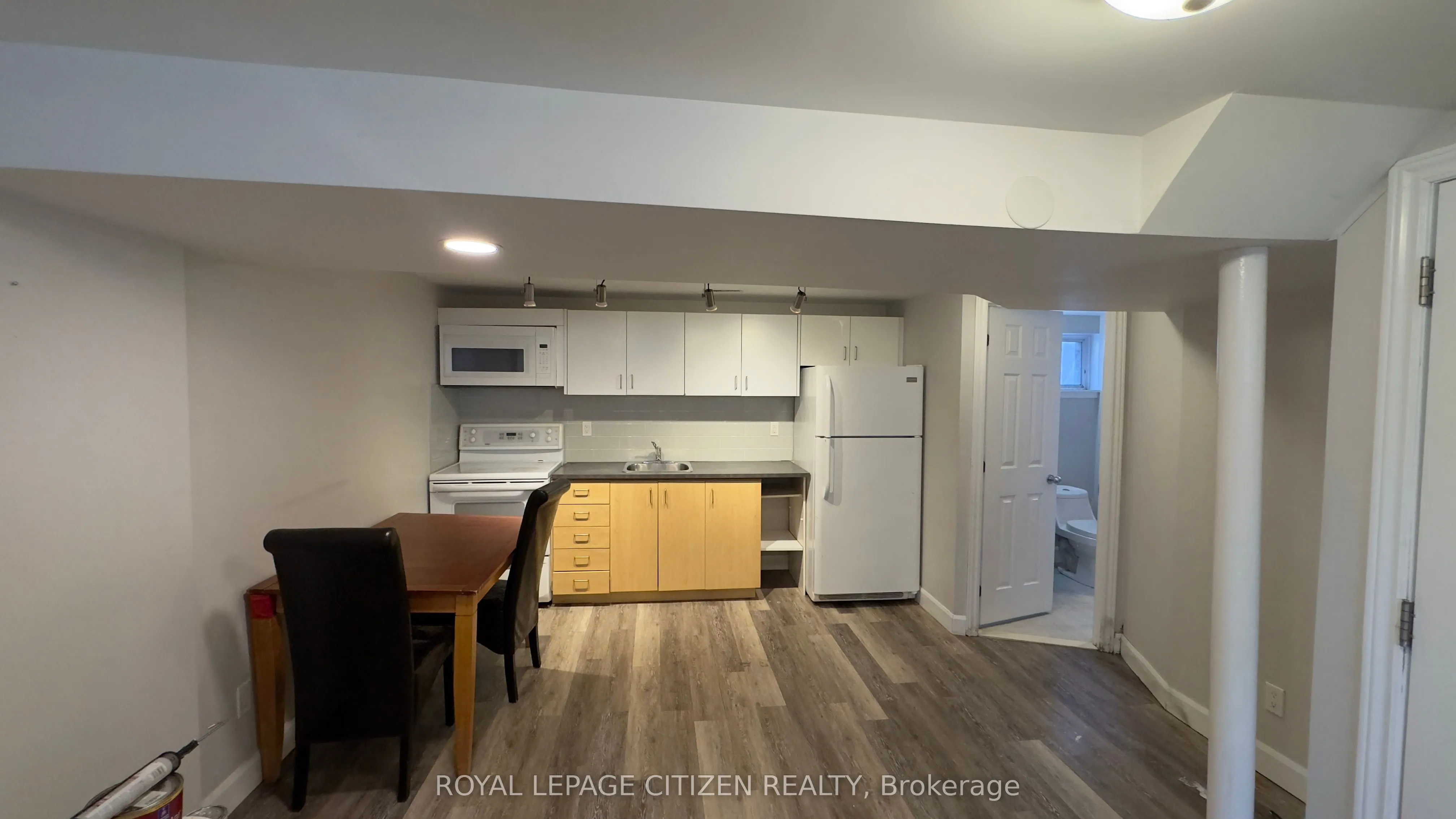 199 Habitant Drive S, #lower