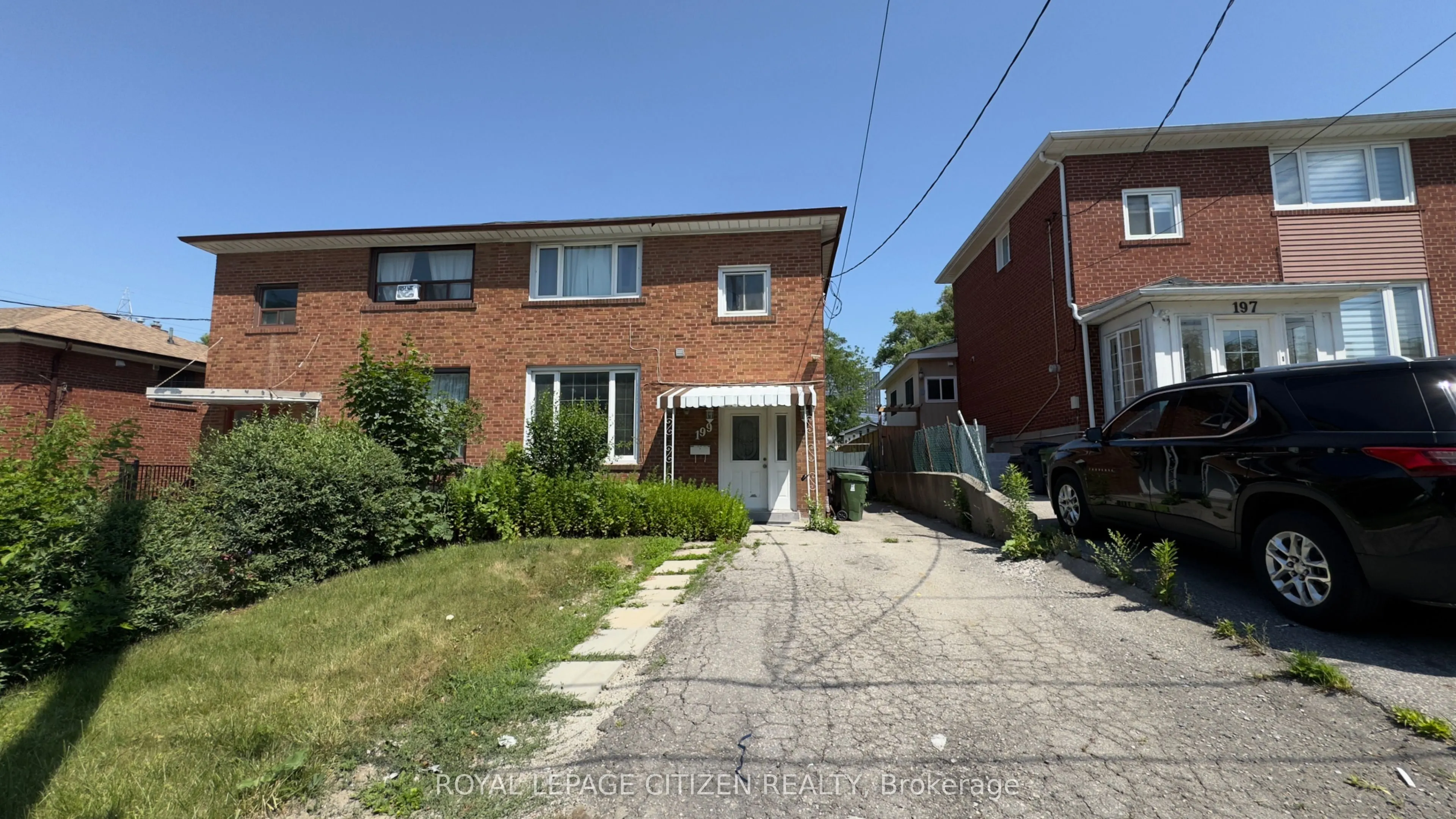 199 Habitant Drive S, #lower