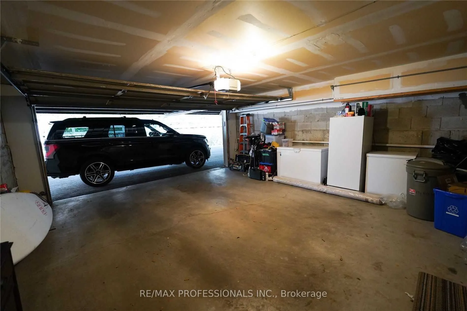 137 St Lawrence Drive, #11
