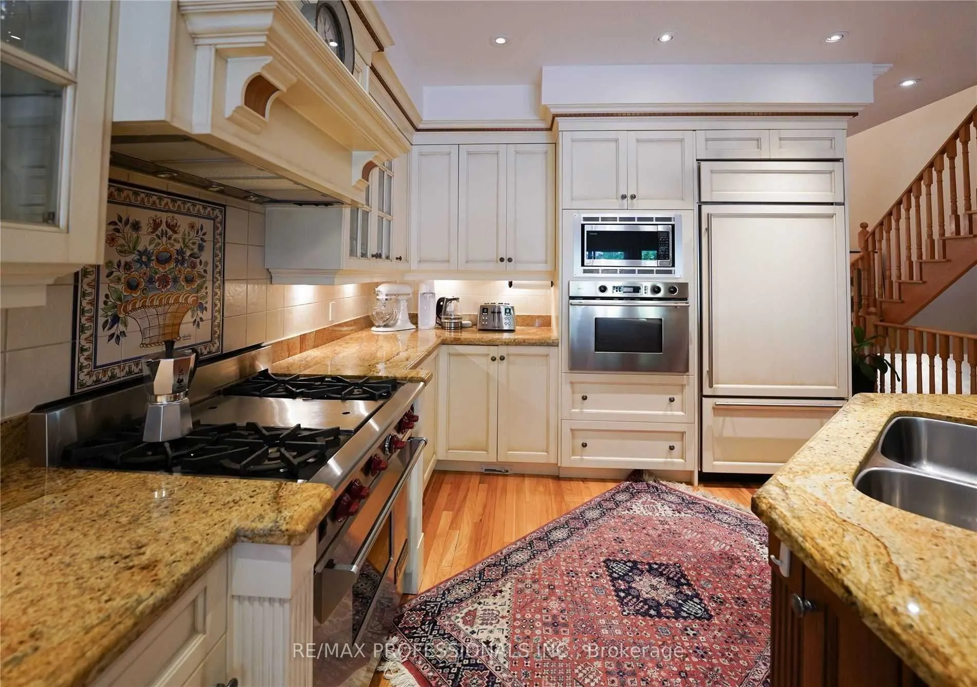 137 St Lawrence Drive, #11