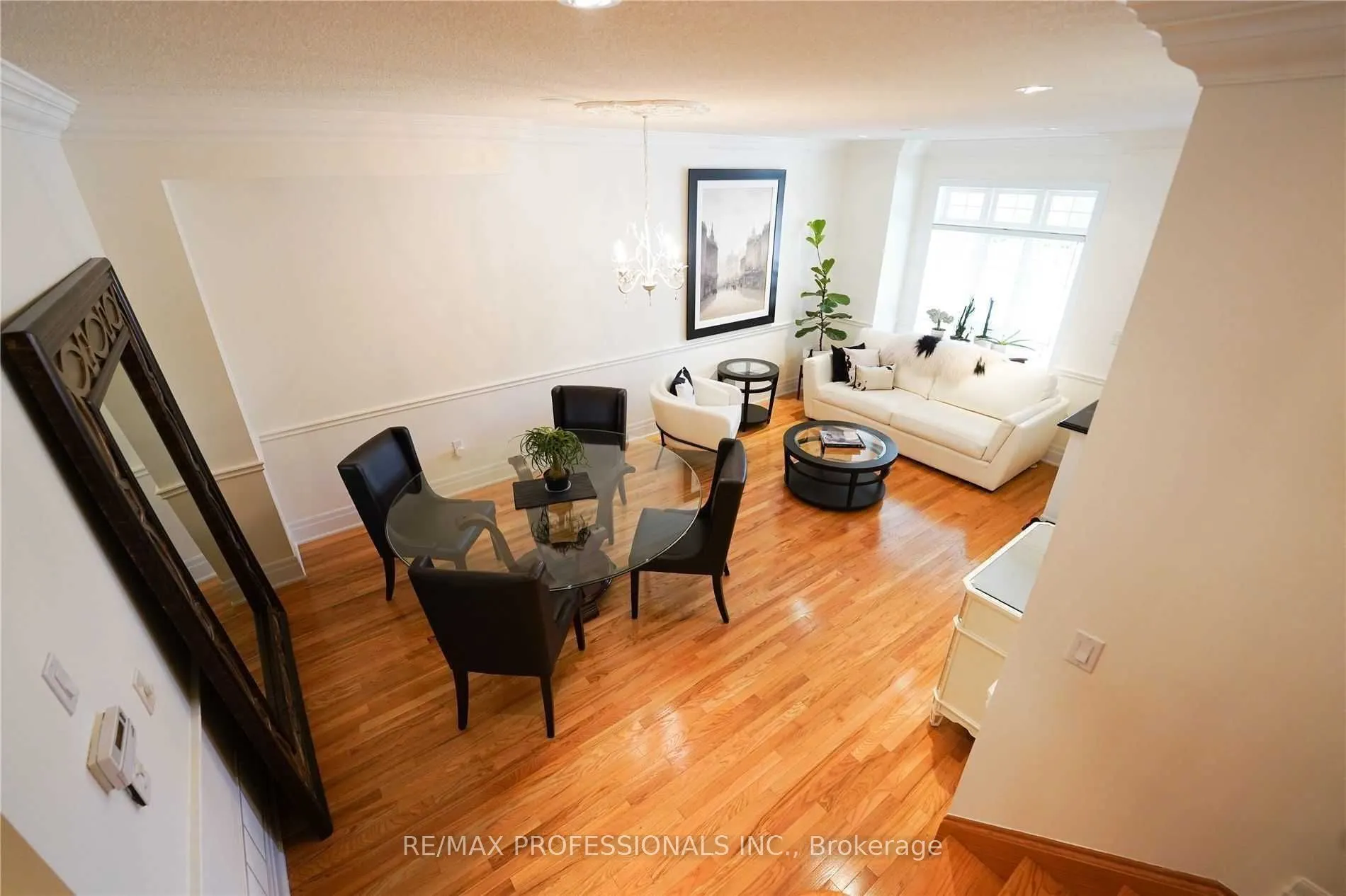 137 St Lawrence Drive, #11
