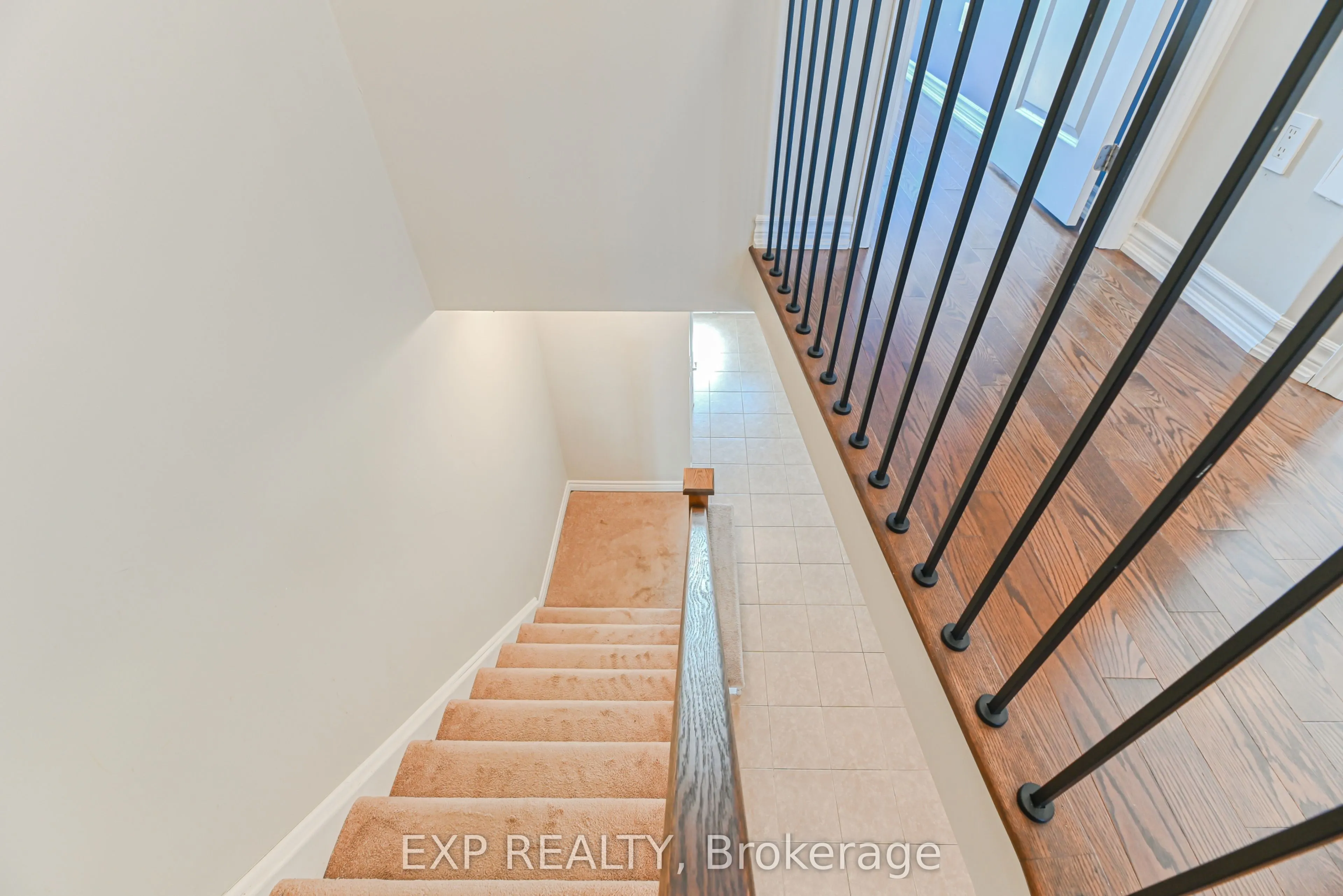 245 Thompson Road