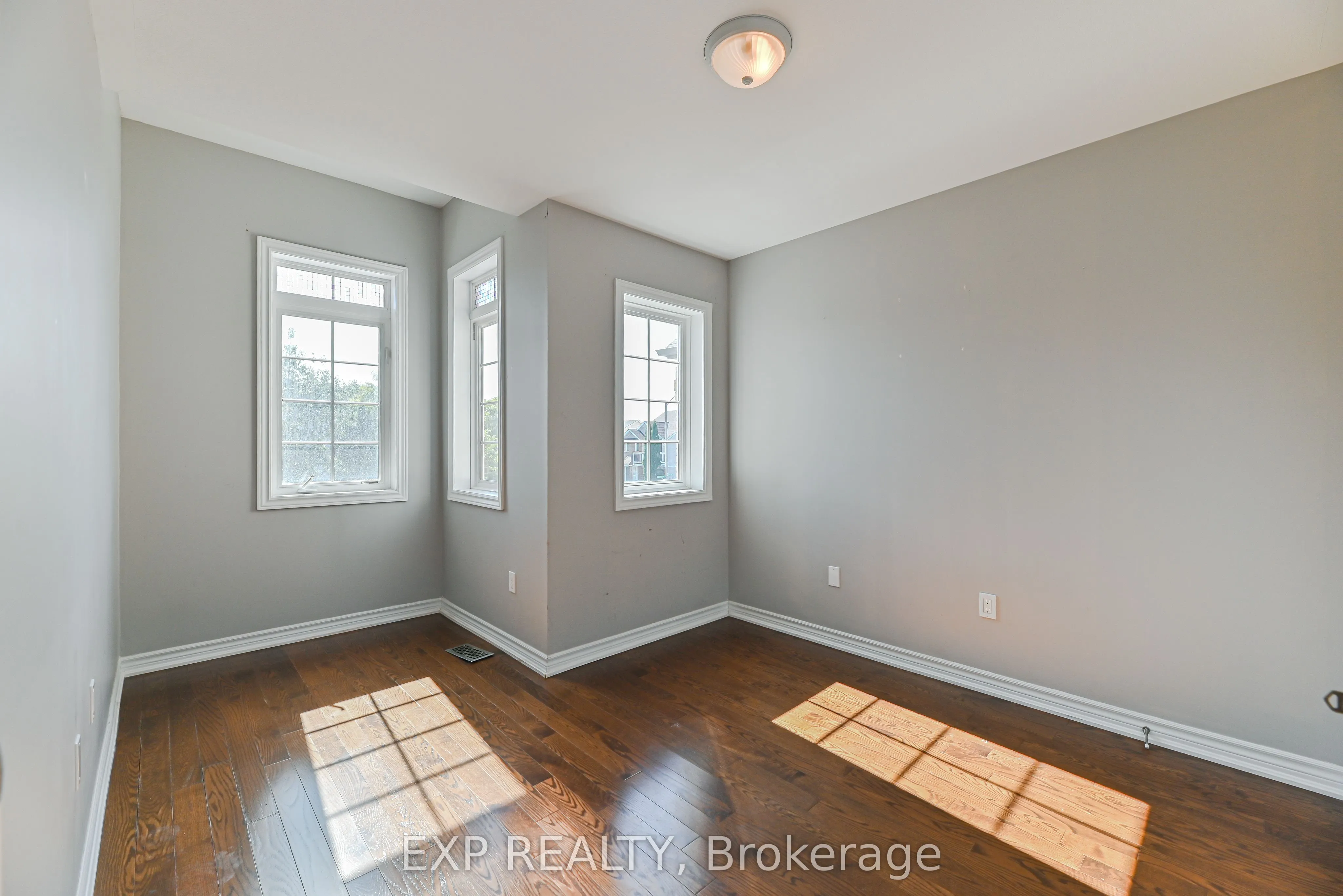 245 Thompson Road