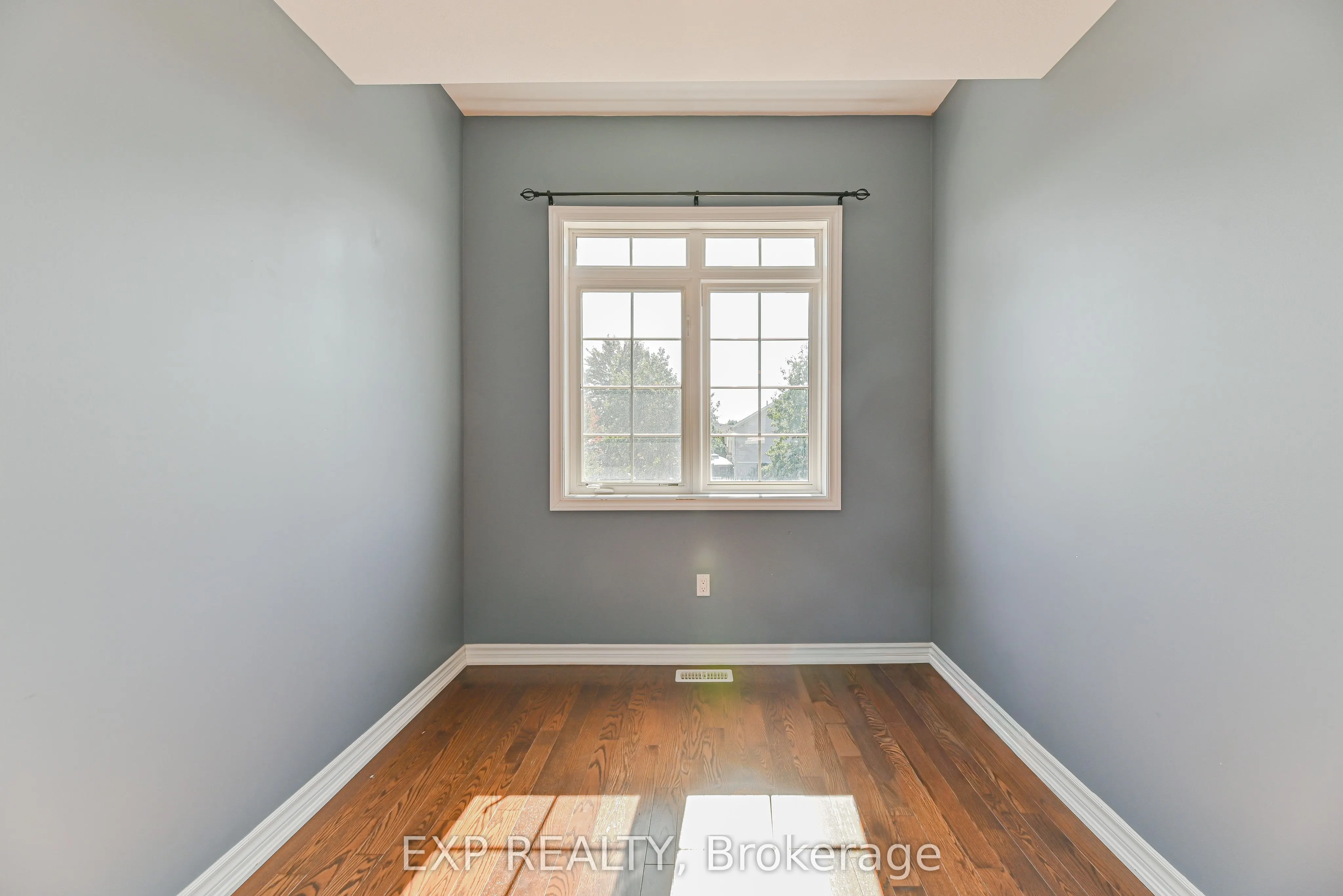 245 Thompson Road