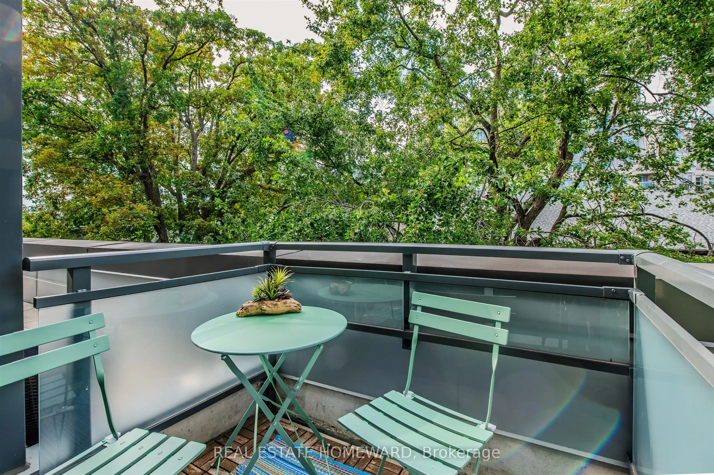 38 Howard Park Avenue, #424