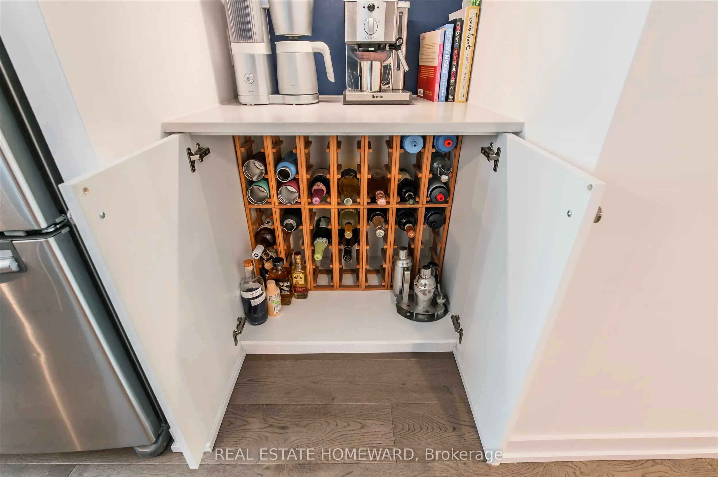38 Howard Park Avenue, #424