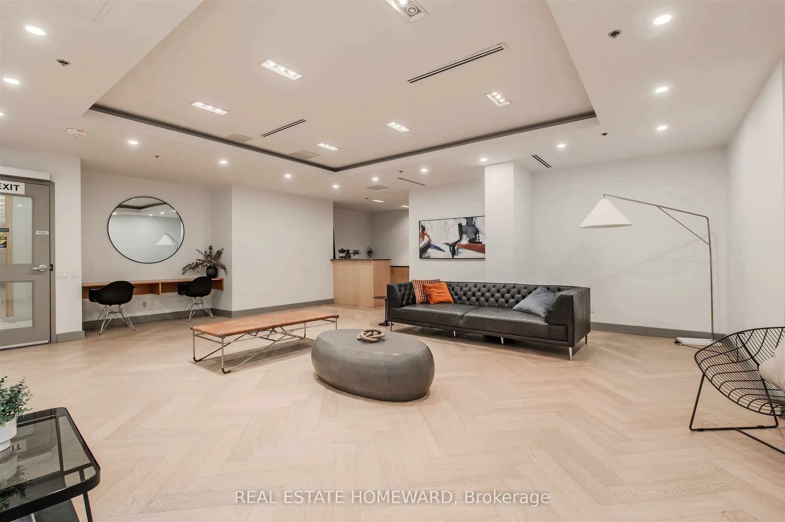 38 Howard Park Avenue, #424