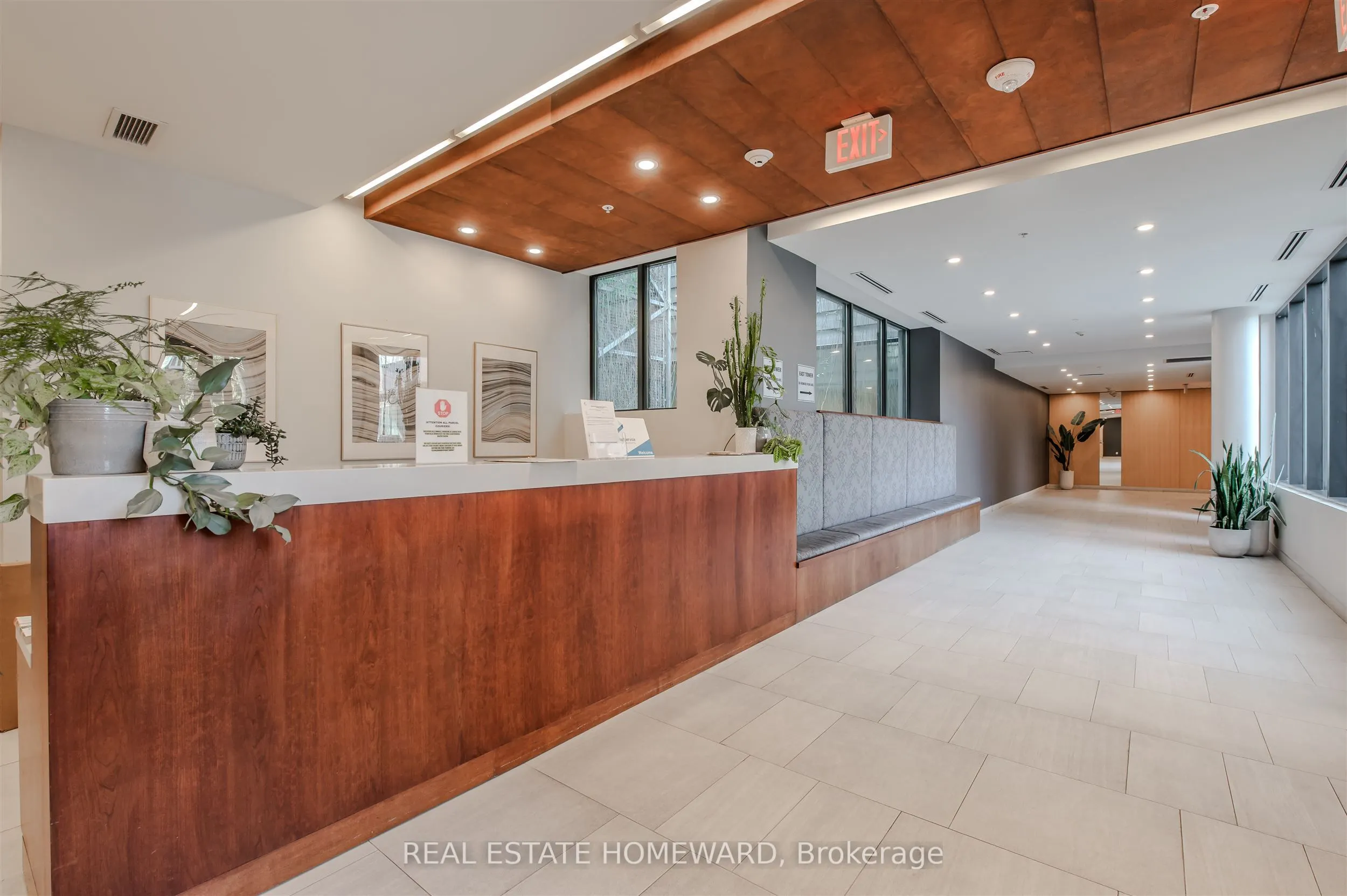 38 Howard Park Avenue, #424