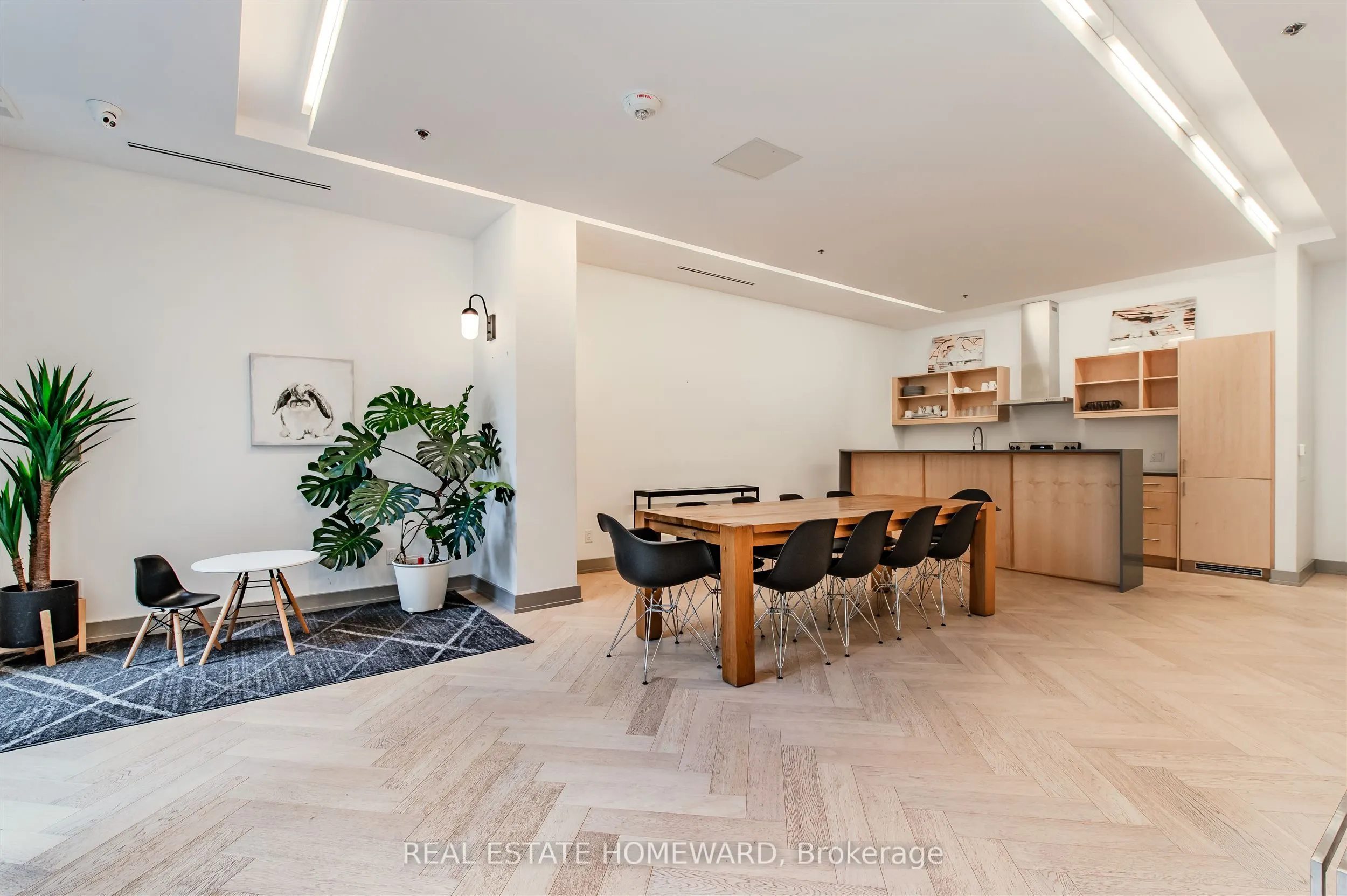 38 Howard Park Avenue, #424