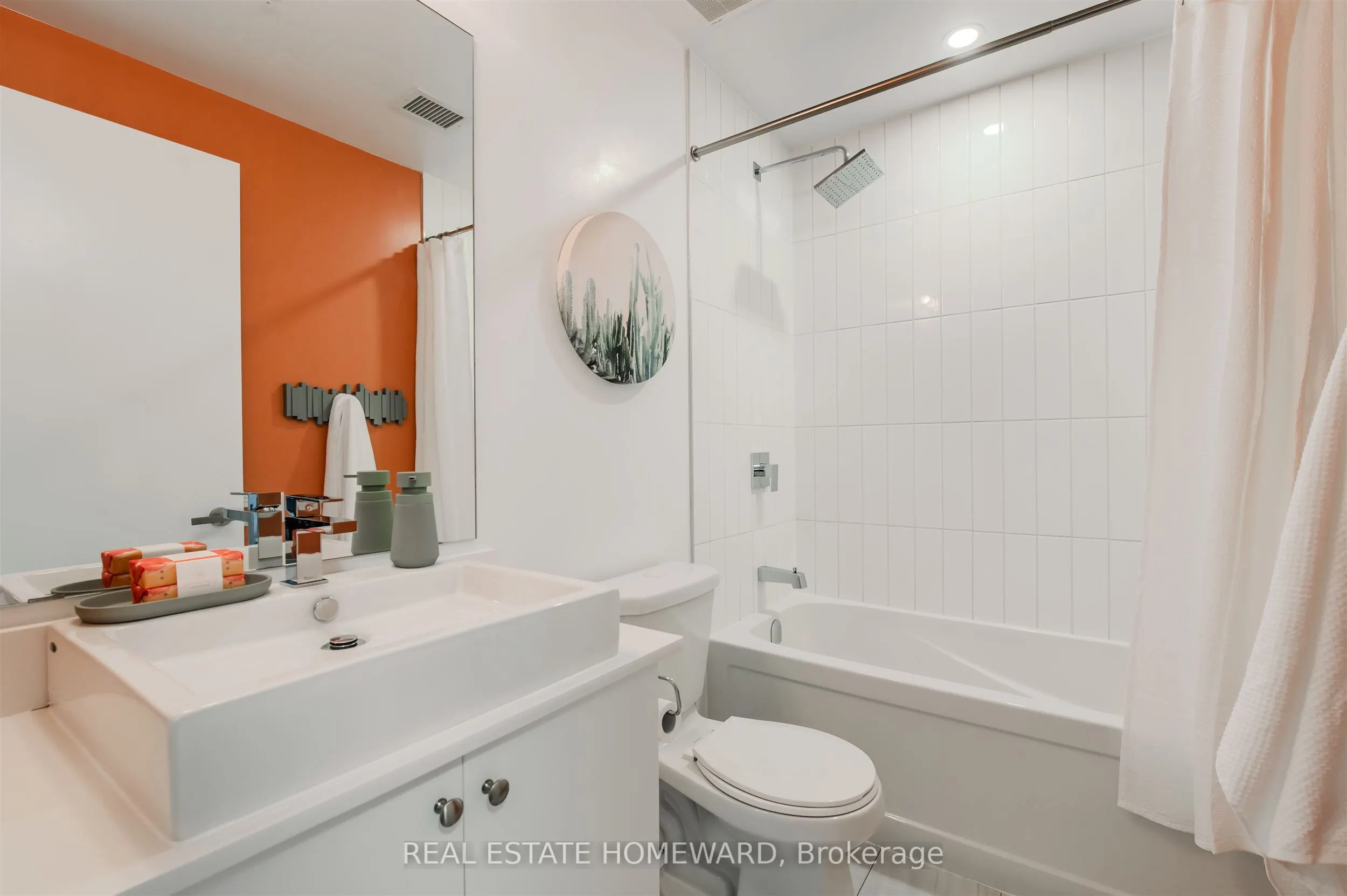 38 Howard Park Avenue, #424