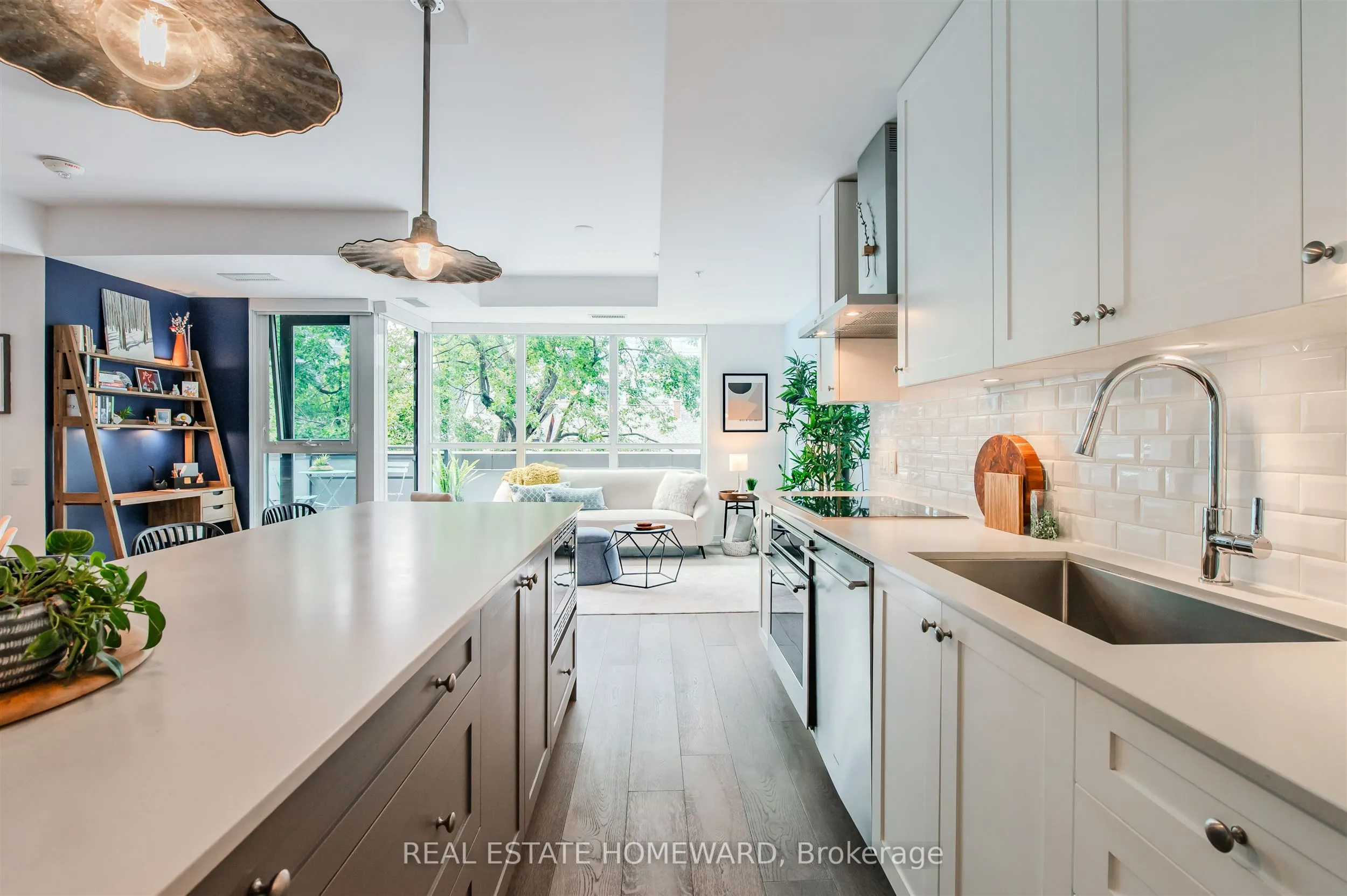 38 Howard Park Avenue, #424