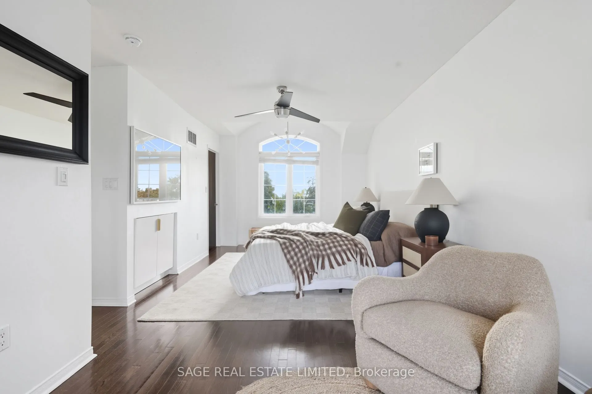 107 The Queensway, #119