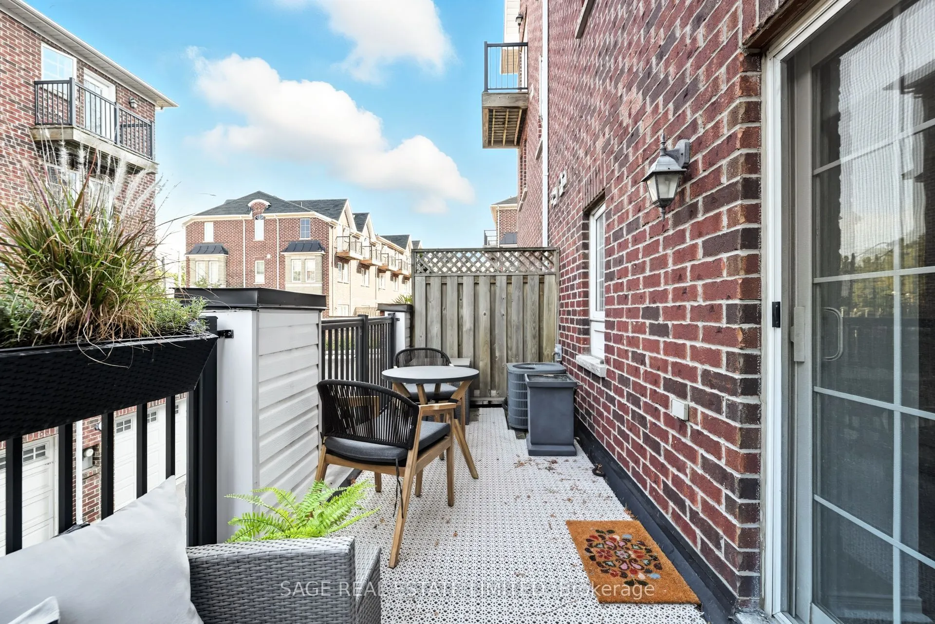 107 The Queensway, #119