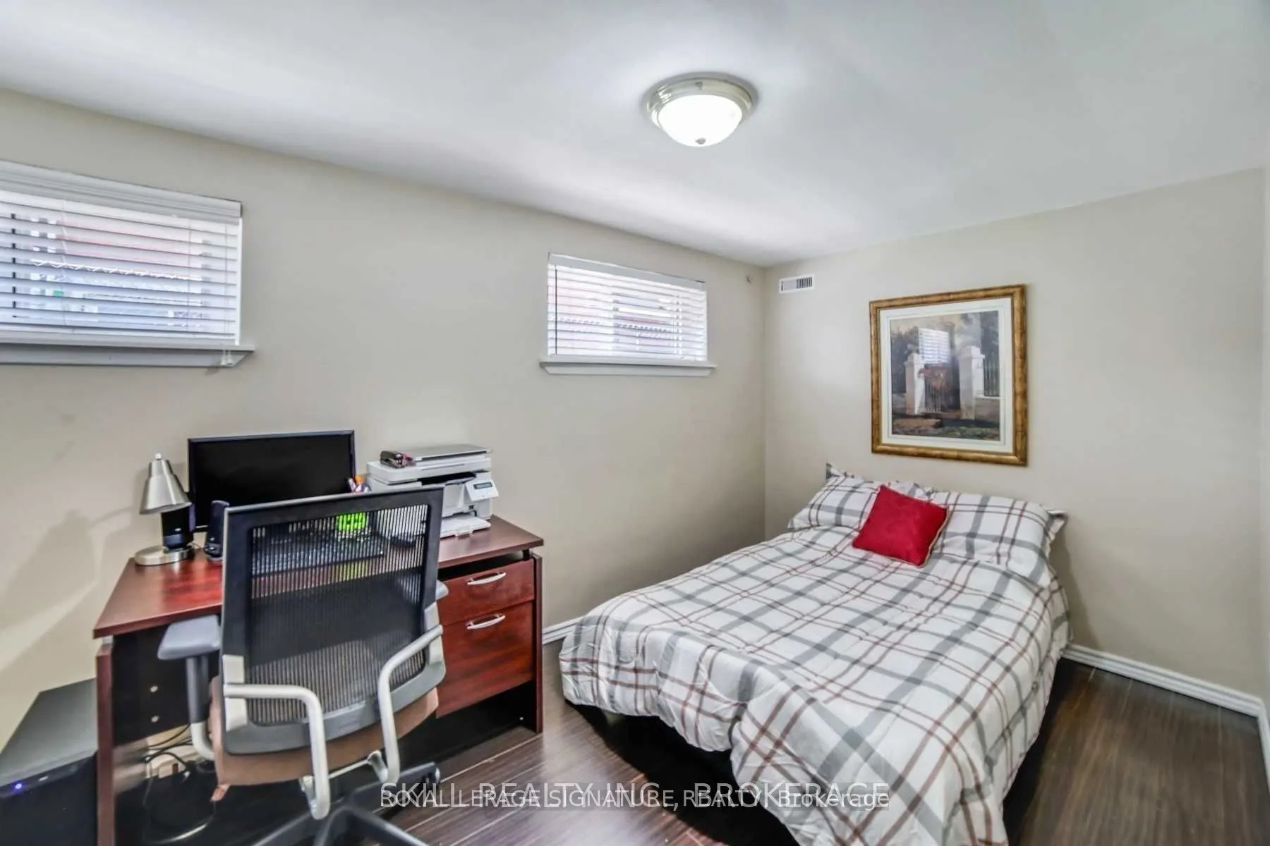 26 Cabana Drive E