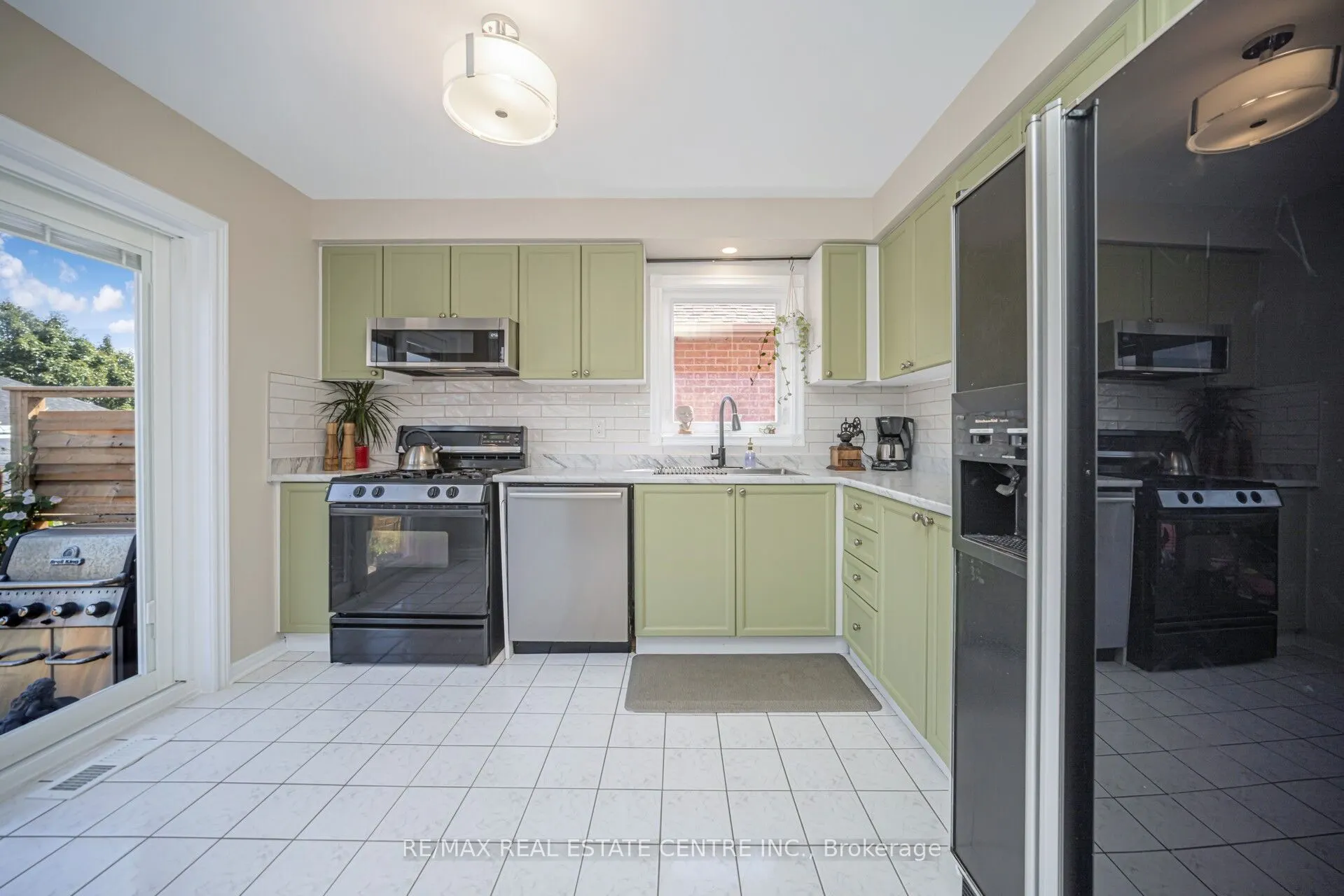19 Silkwood Crescent