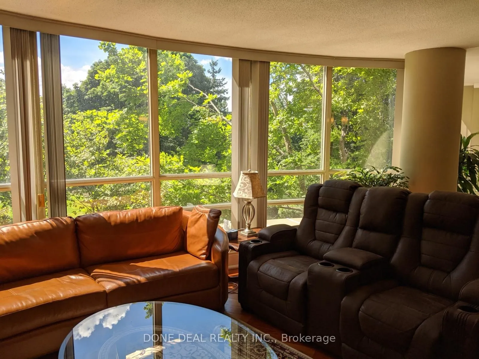 50 Eglinton Avenue W, #207